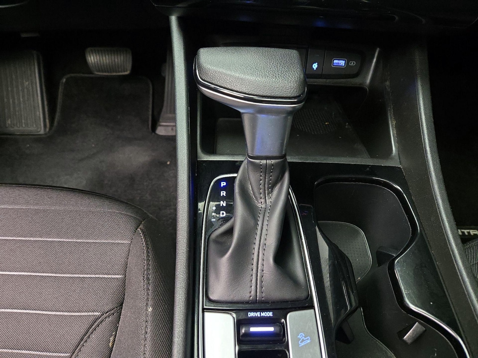 2022 Hyundai Santa Cruz SEL - Photo 18