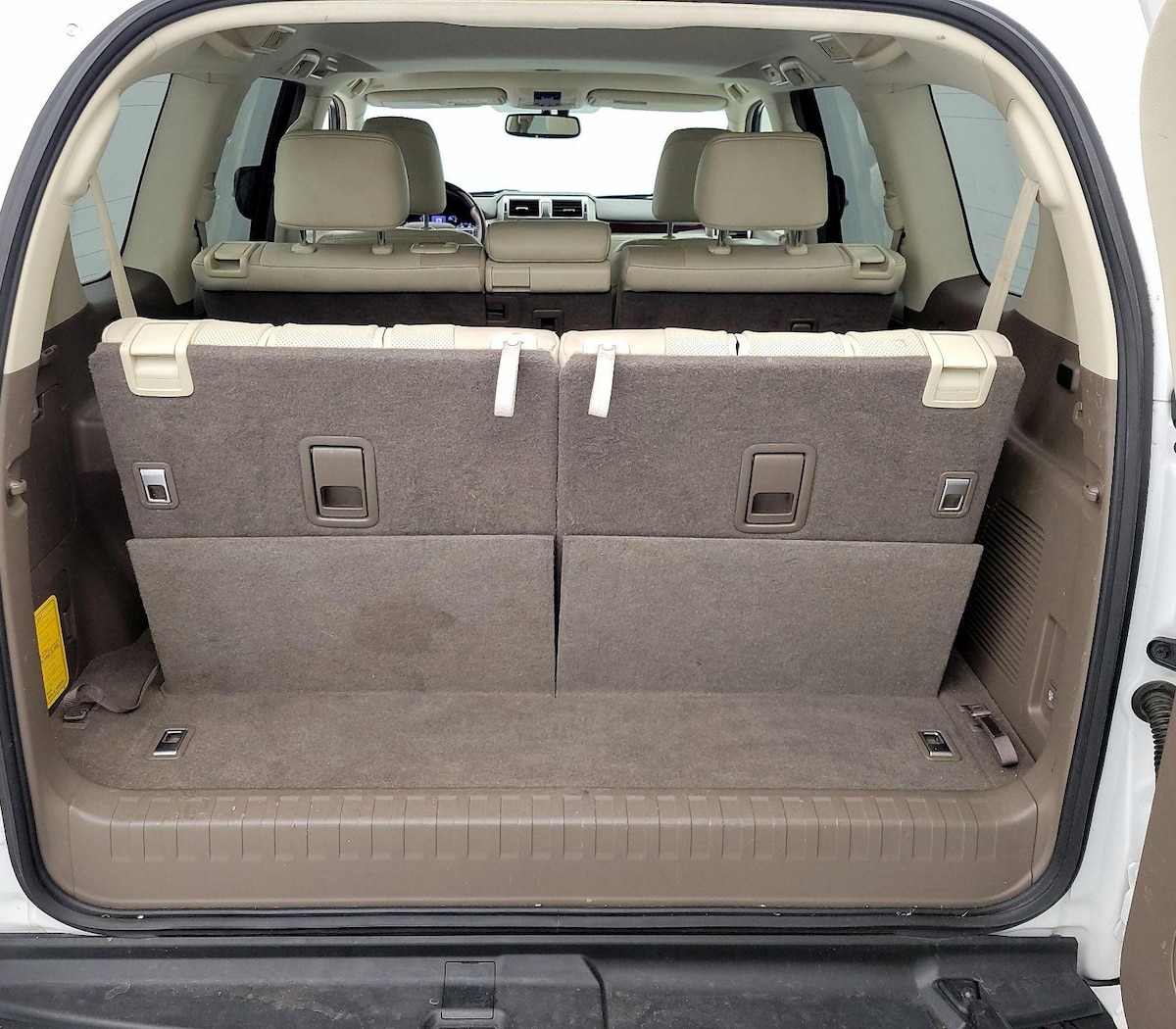 Trunk/Cargo (Seats Up)