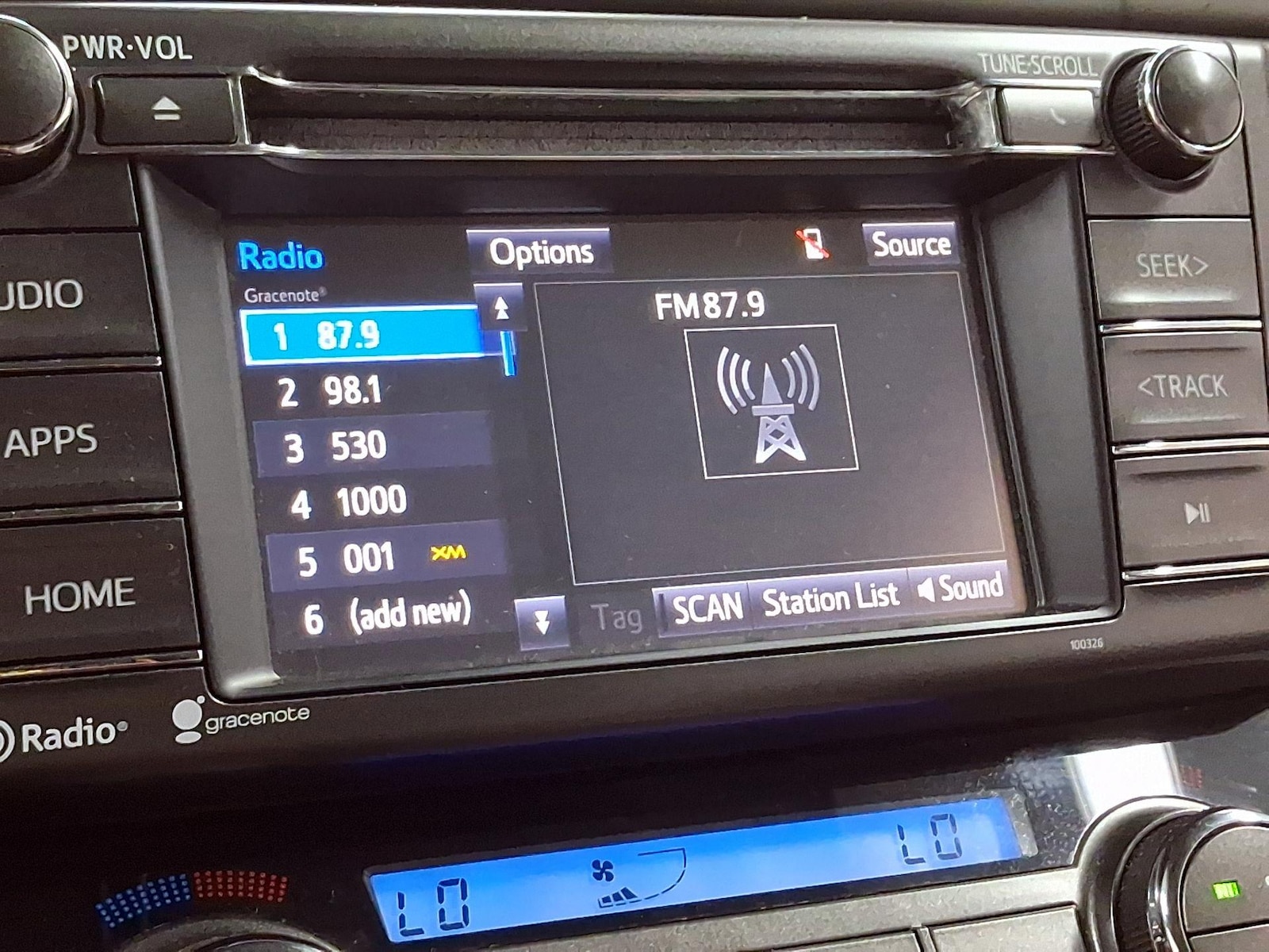 2015 Toyota RAV4 XLE - Photo 14