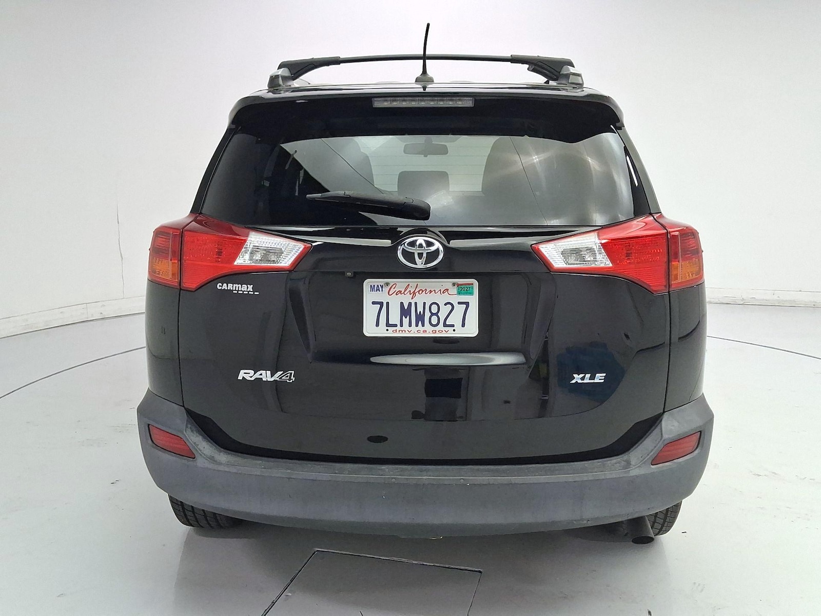 2015 Toyota RAV4 XLE - Photo 6