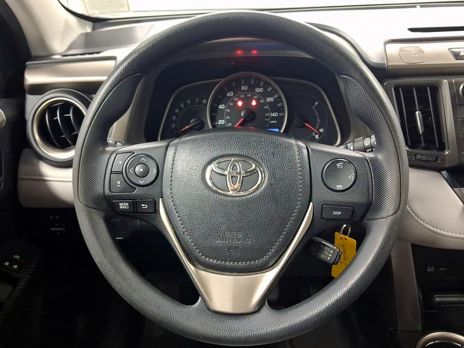 2015 Toyota RAV4 XLE - Photo 9