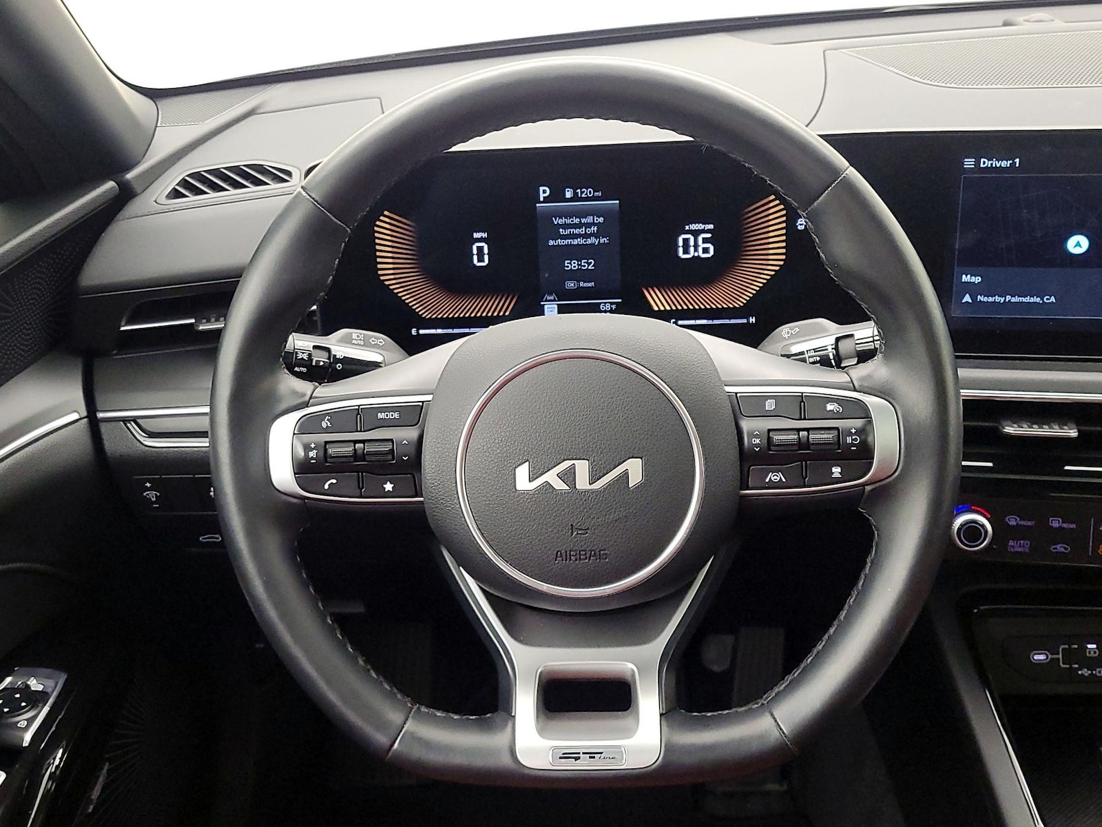 2025 Kia K5 GT-Line - Photo 11