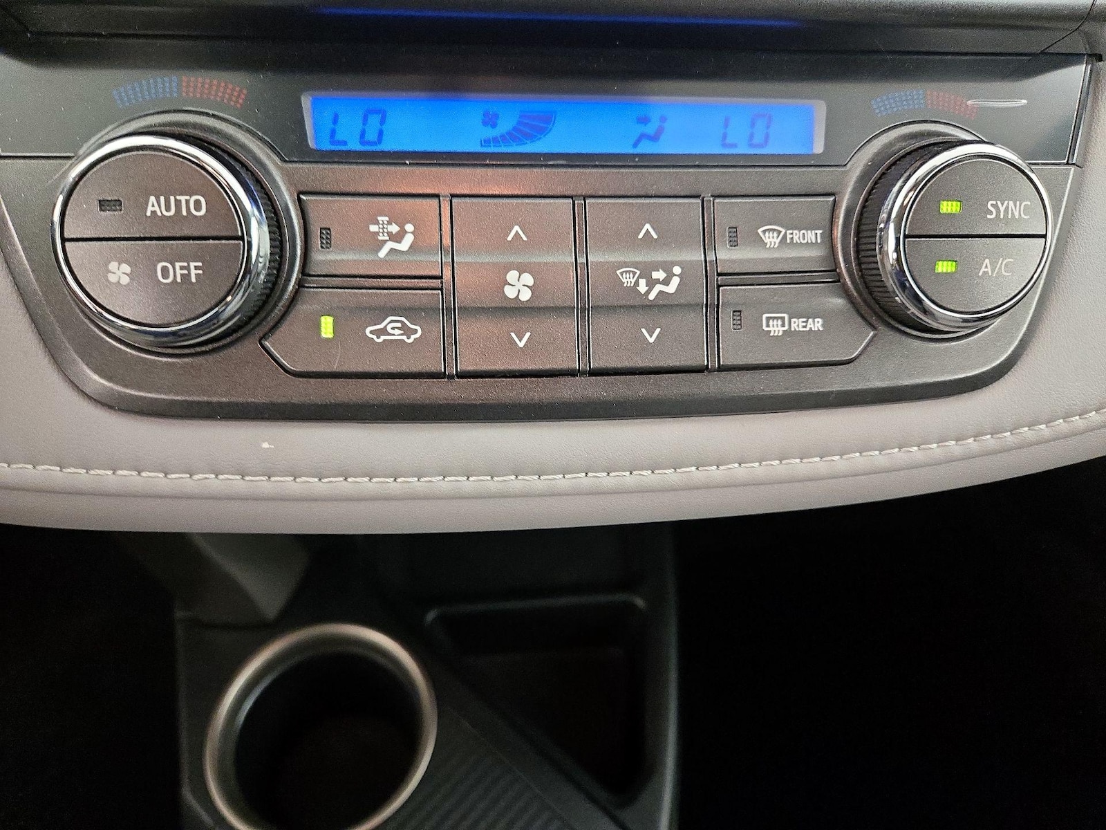 2014 Toyota RAV4 Limited - Photo 17