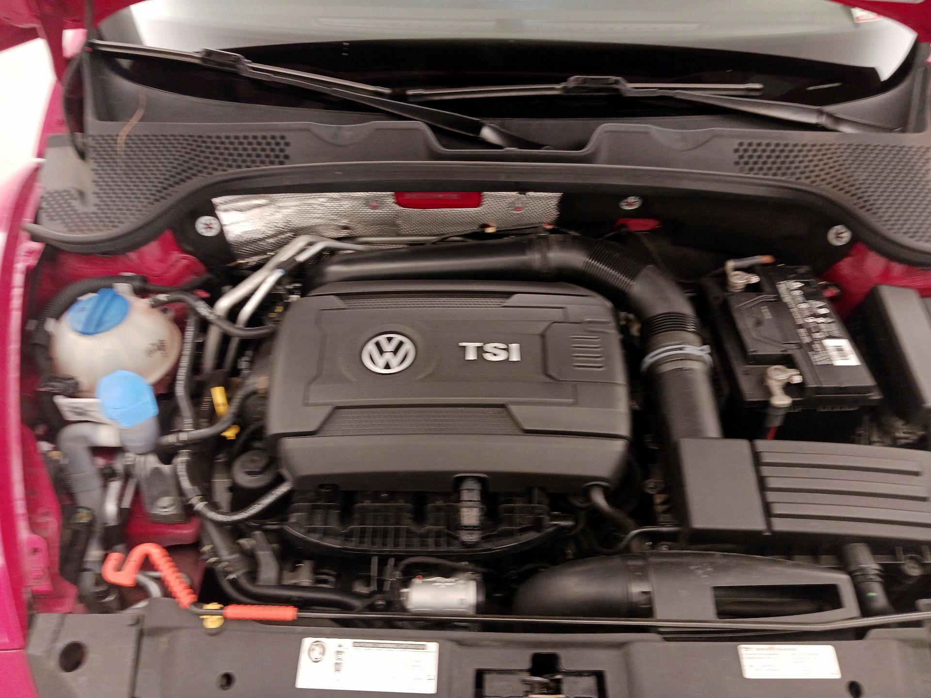 Thumbnail: 2014 Volkswagen Beetle - 20