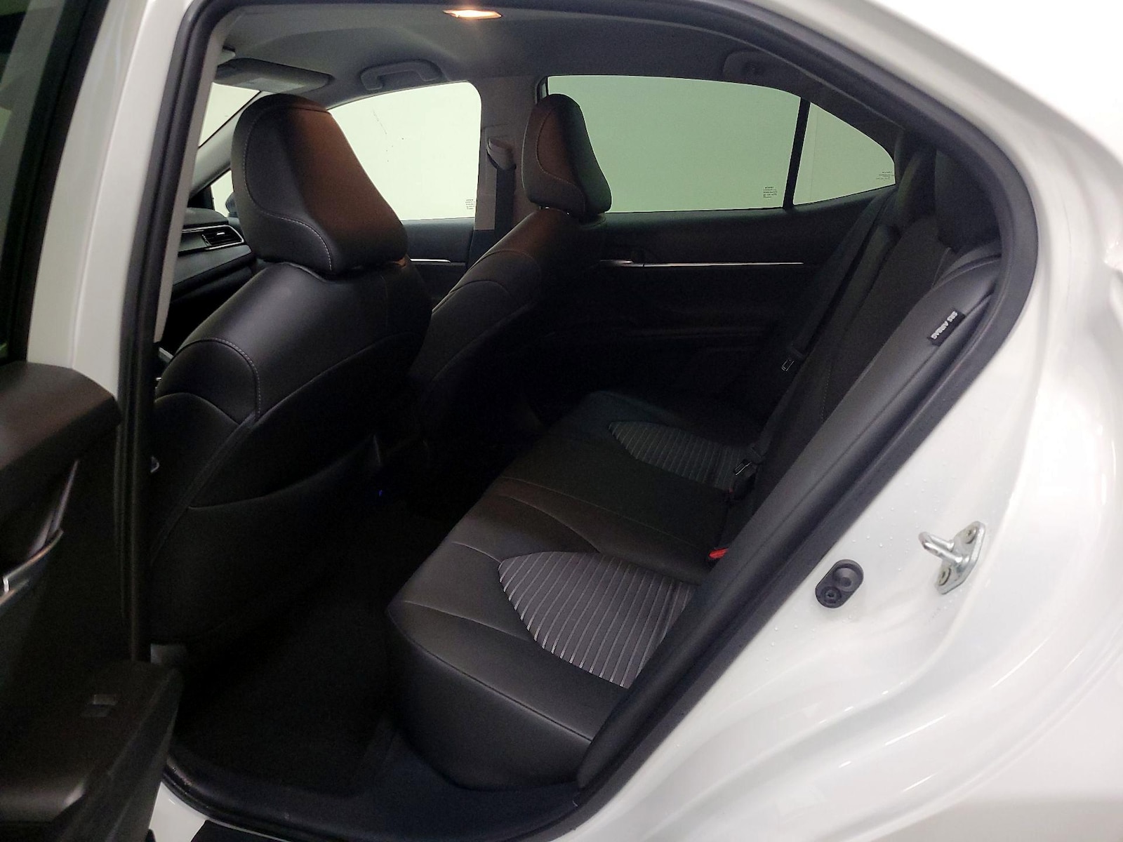 2023 Toyota Camry SE - Photo 20