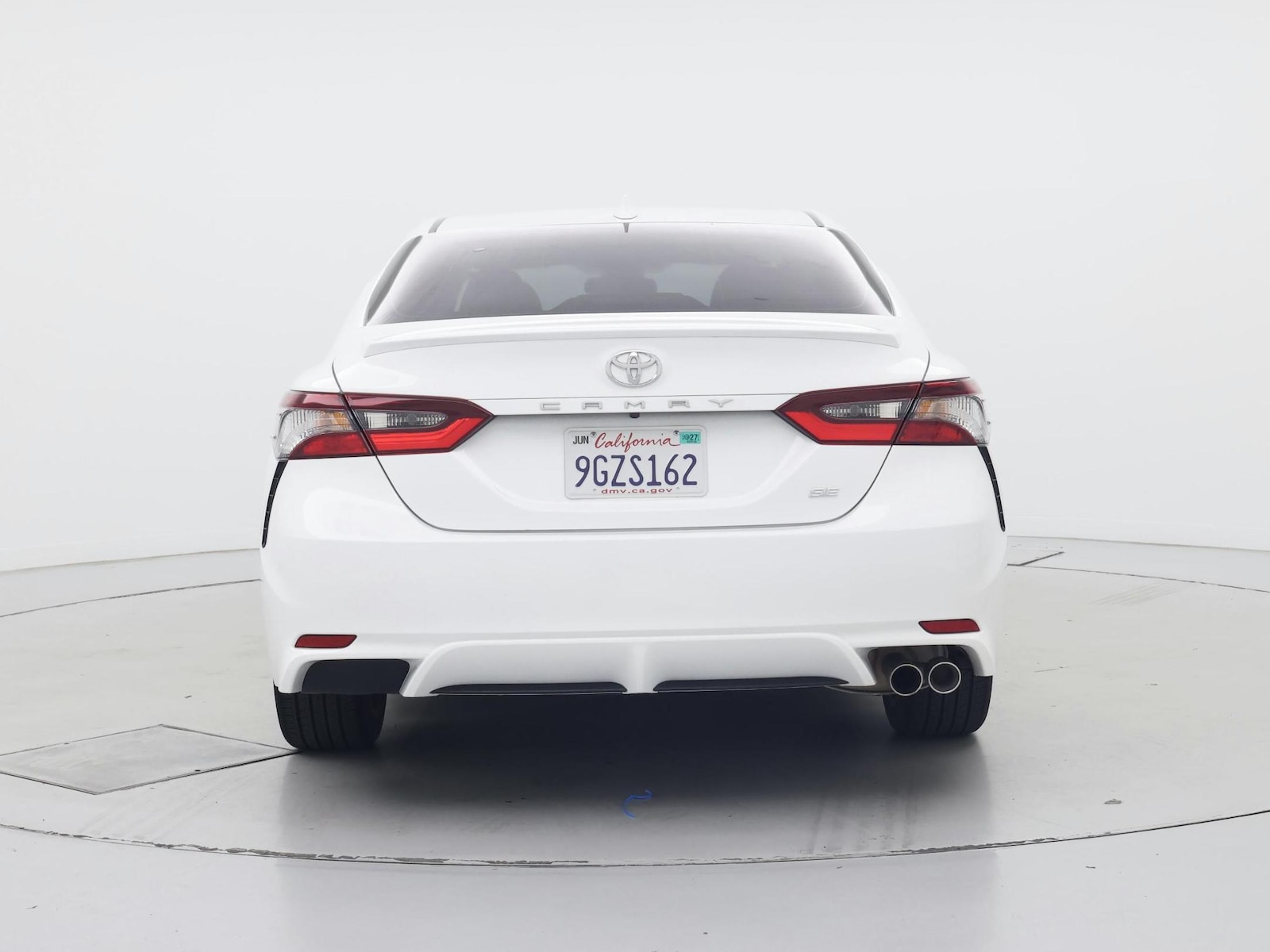 2023 Toyota Camry SE - Photo 7
