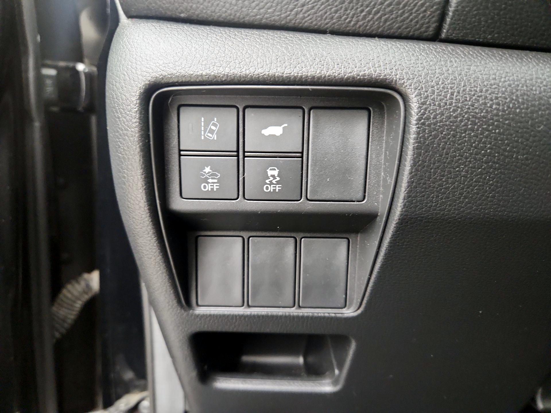 Thumbnail: 2017 Honda CR-V - 13