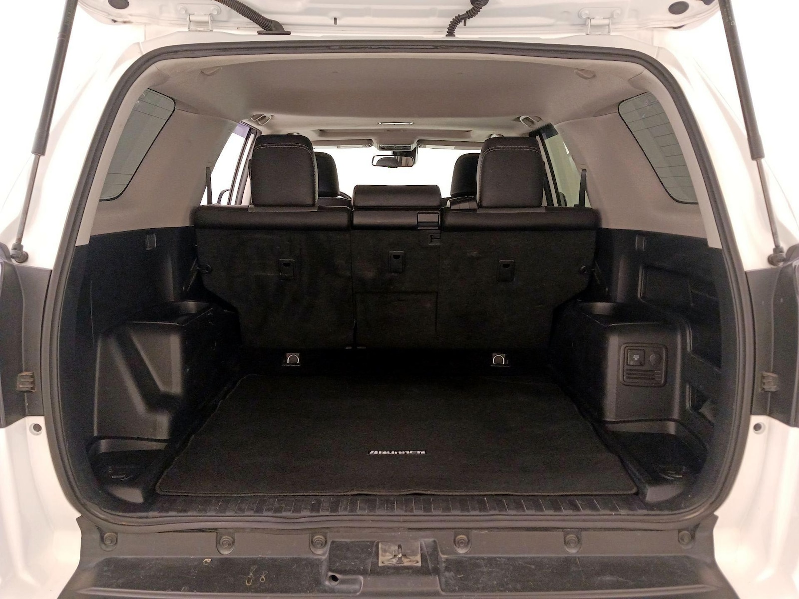 2022 Toyota 4Runner SR5 Premium - Photo 23