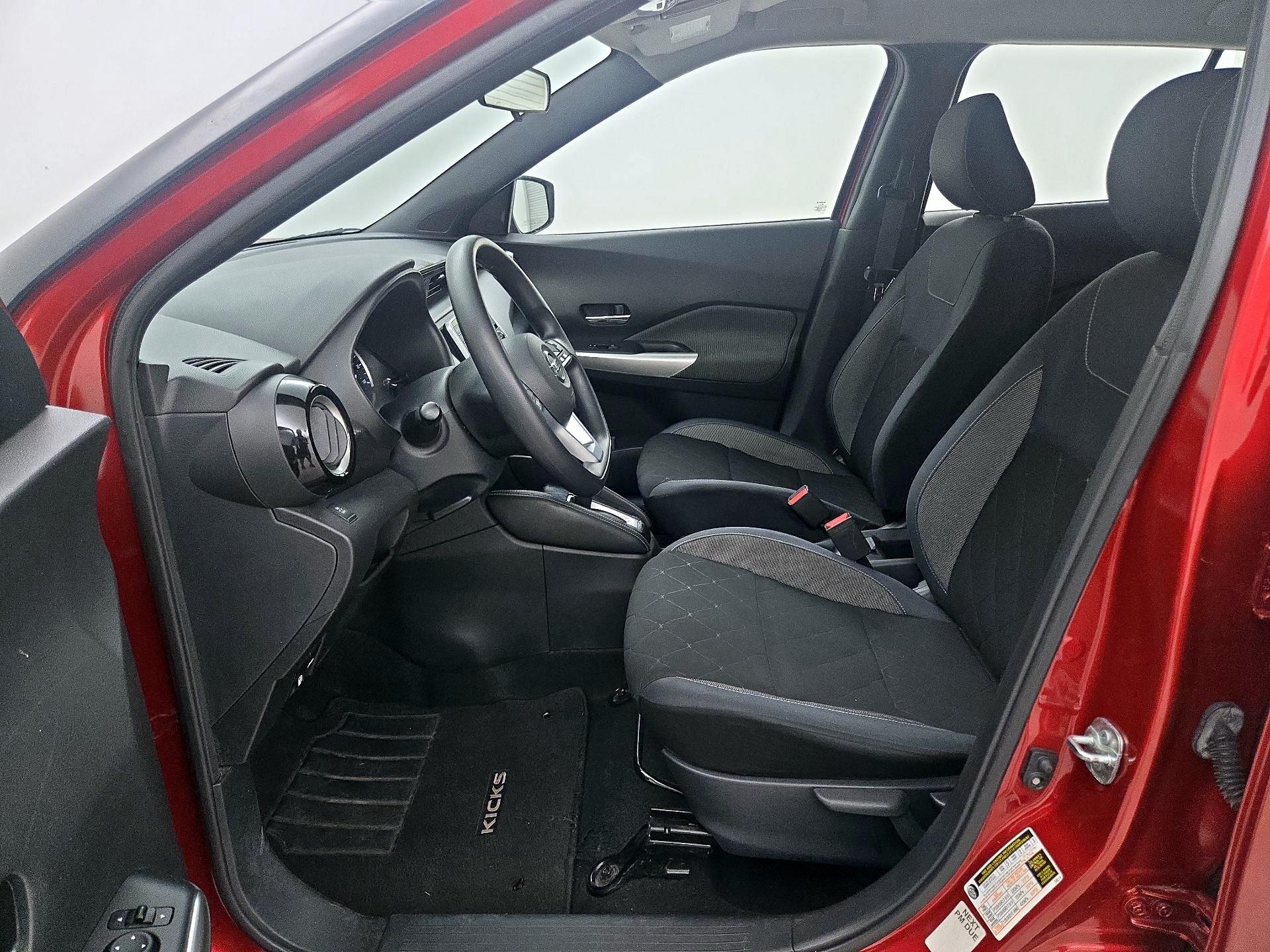 Thumbnail: 2019 Nissan Kicks - 11