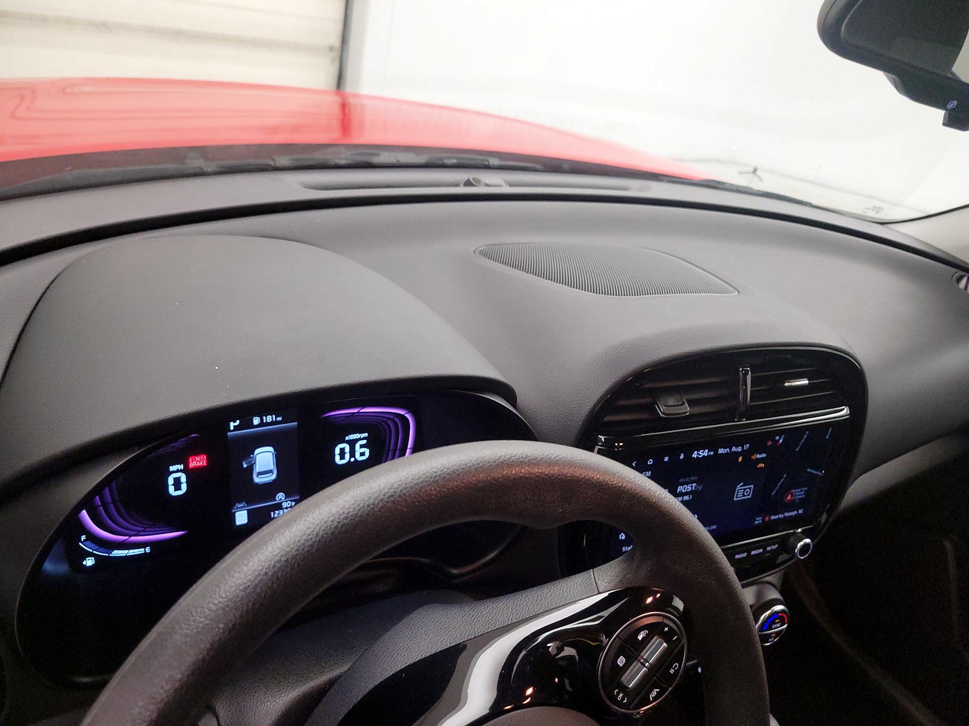 Thumbnail: 2023 Kia Soul - 9