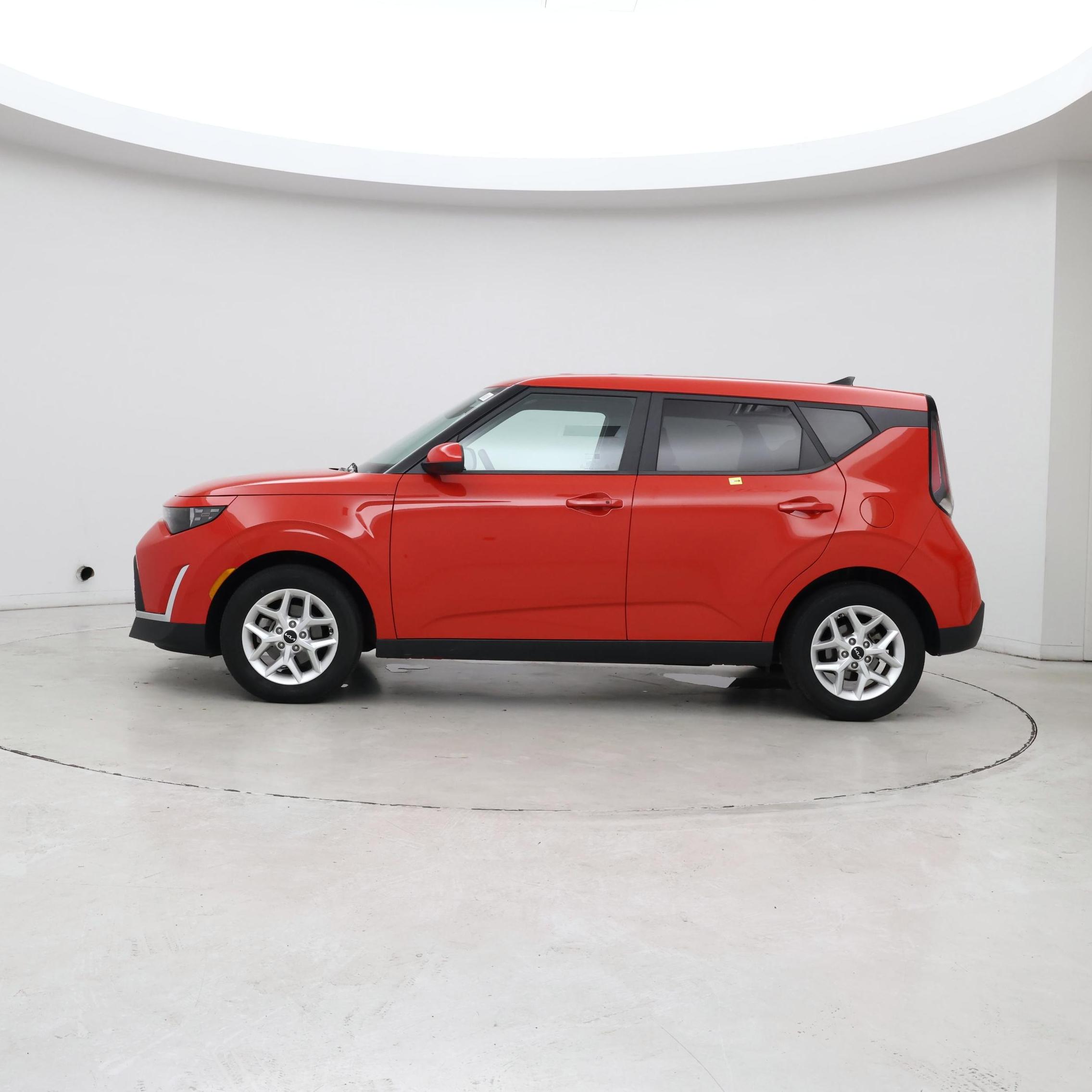 Thumbnail: 2023 Kia Soul - 3