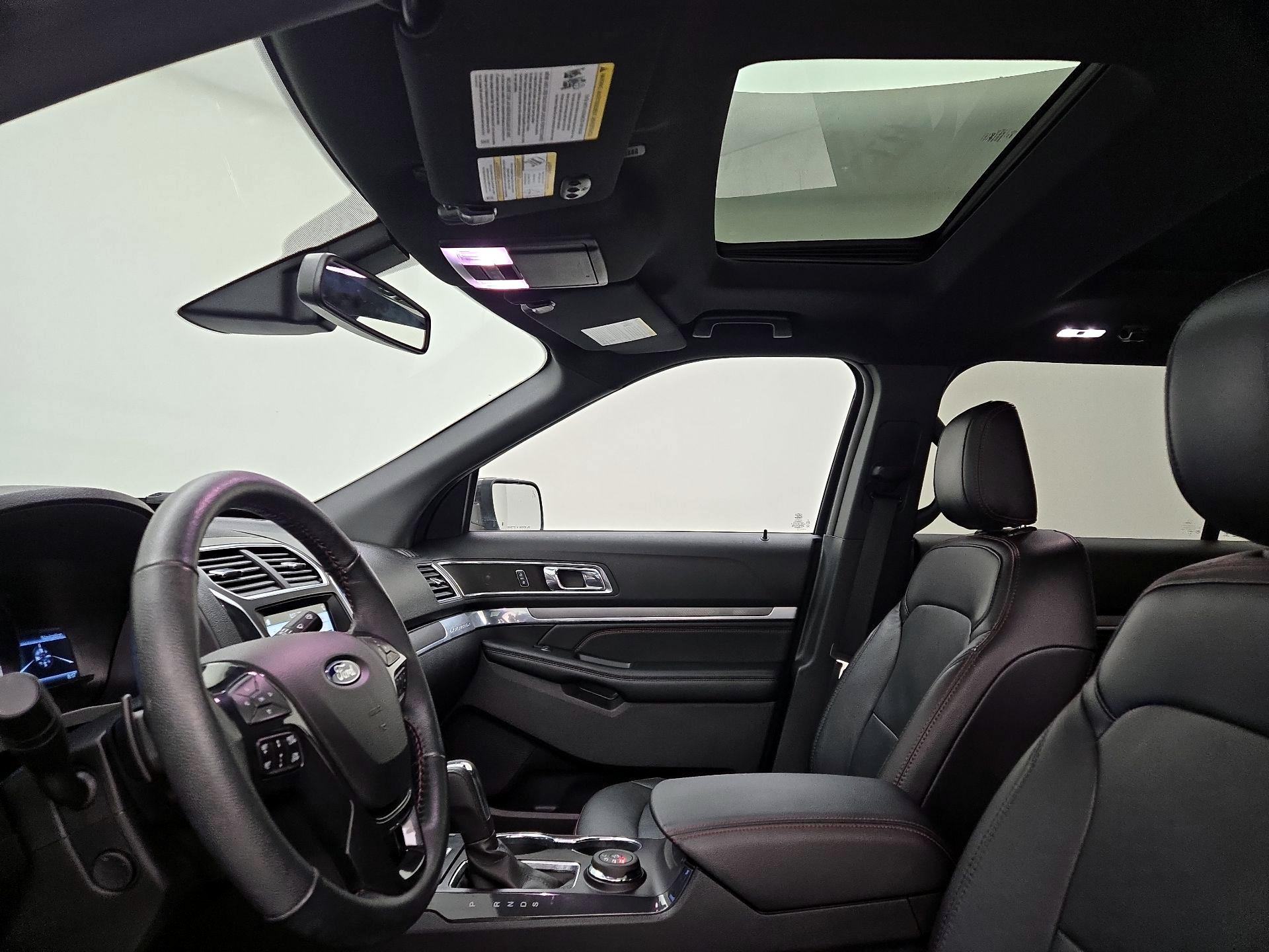 Thumbnail: 2019 Ford Explorer - 20