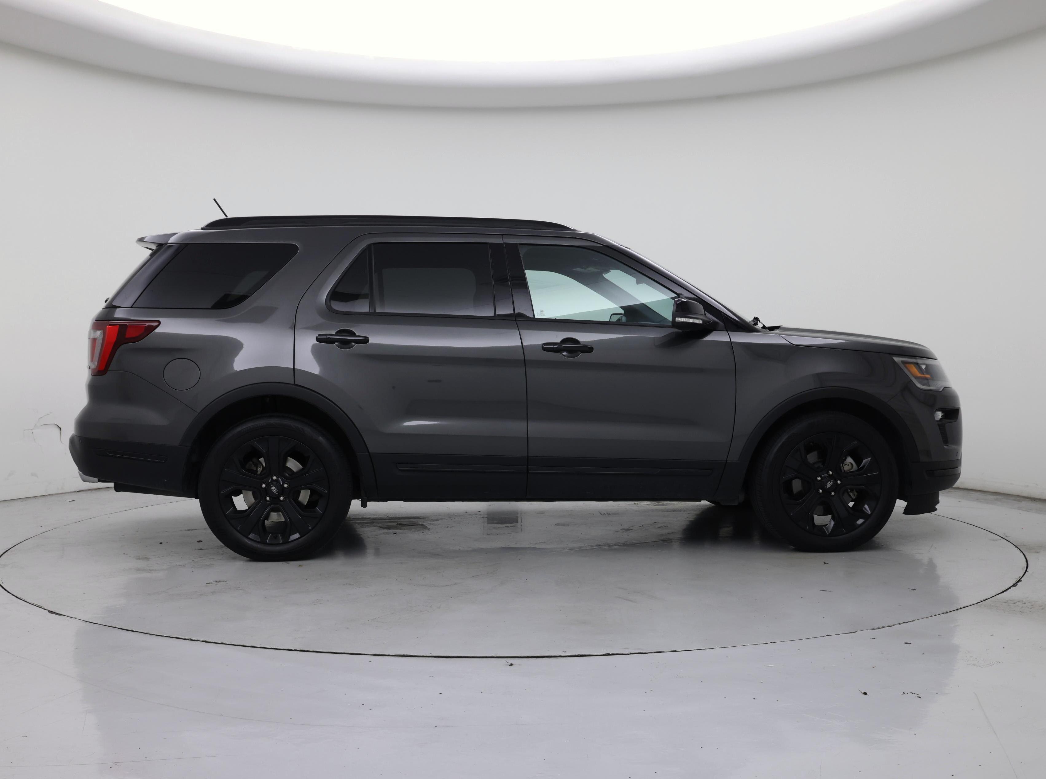 Thumbnail: 2019 Ford Explorer - 7