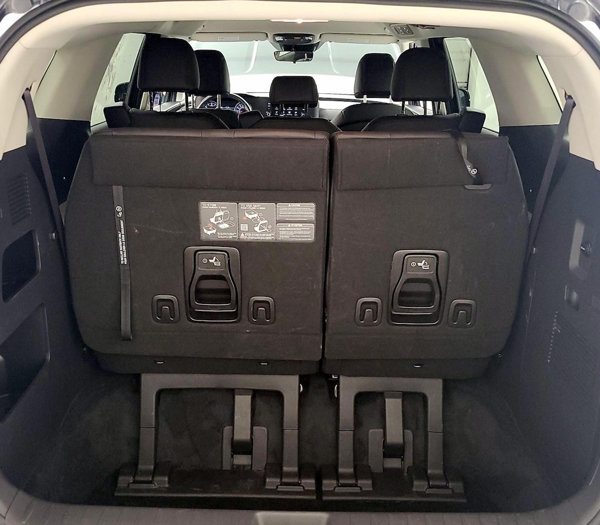 Trunk/Cargo (Seats Up)