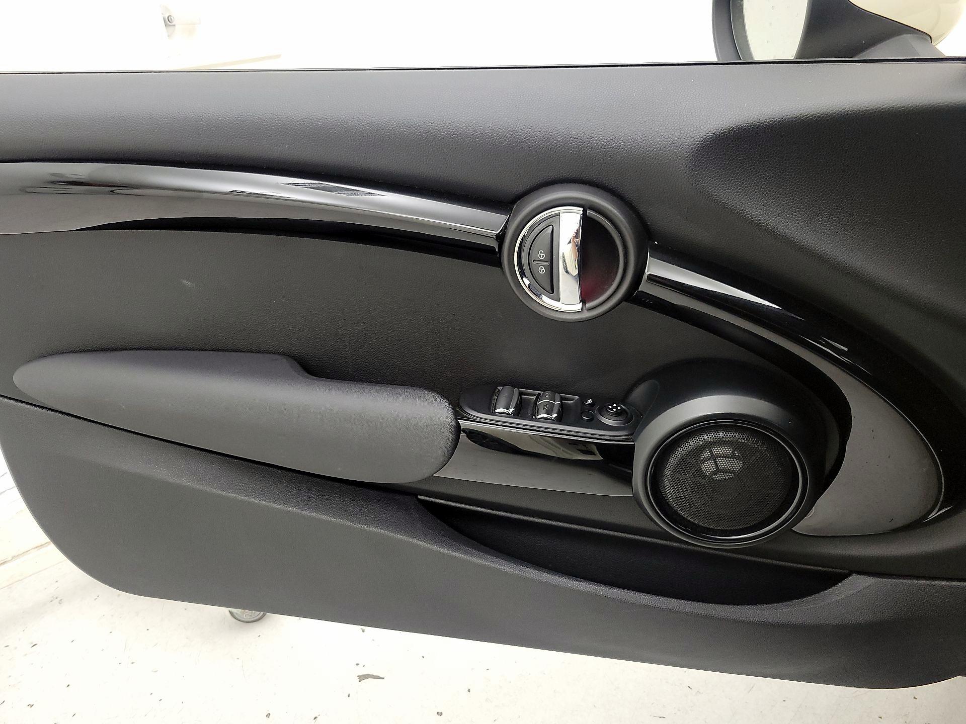 Thumbnail: 2016 MINI Cooper - 12