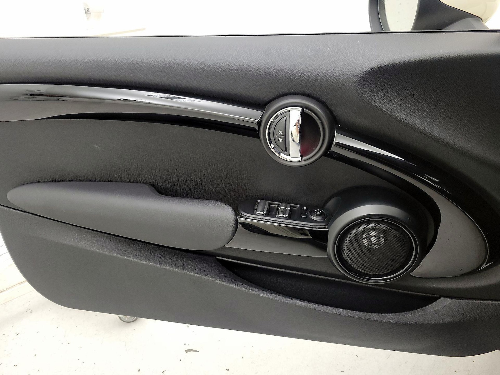 2016 MINI Cooper S - Photo 13