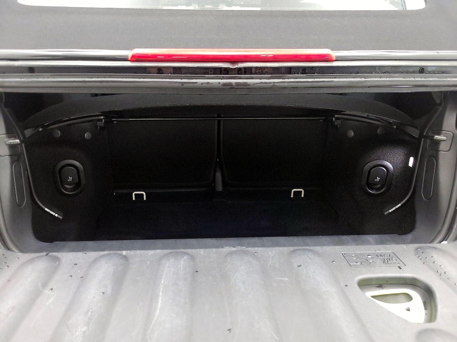2016 MINI Cooper S - Photo 20