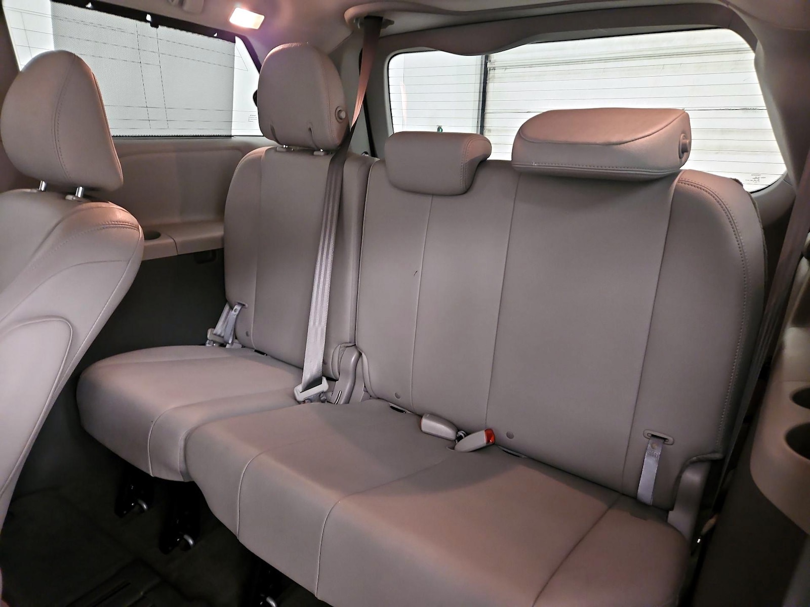 2017 Toyota Sienna XLE Premium - Photo 22