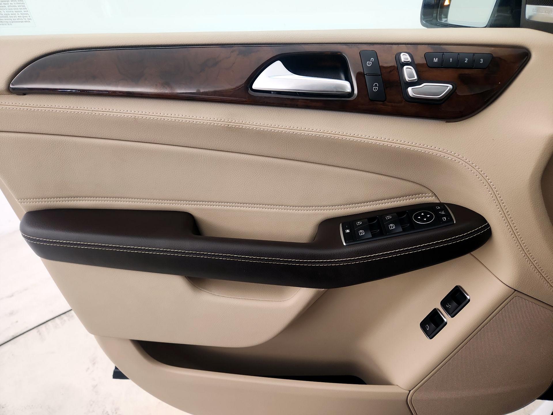Thumbnail: 2019 Mercedes-Benz GLS - 12