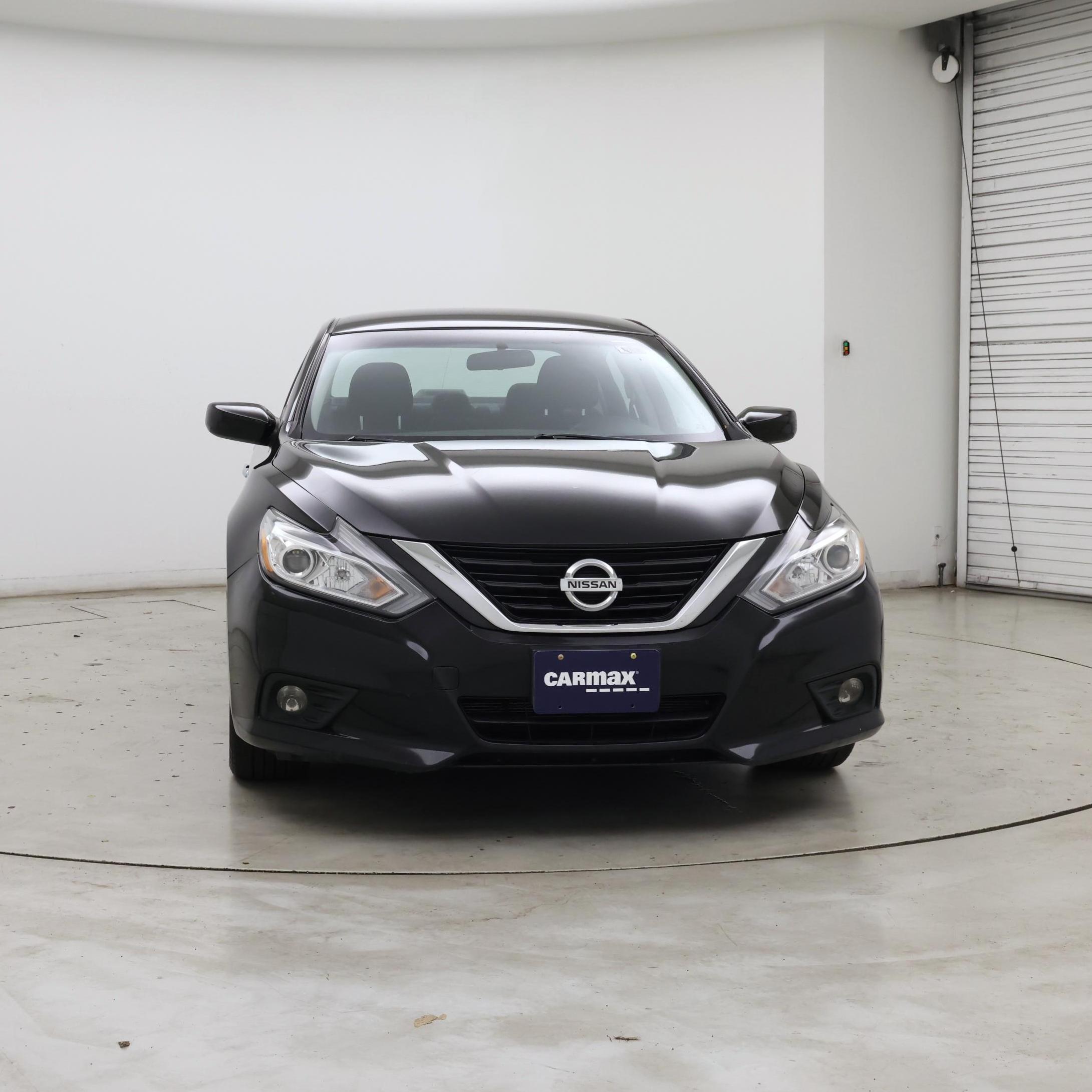 Thumbnail: 2018 Nissan Altima - 5