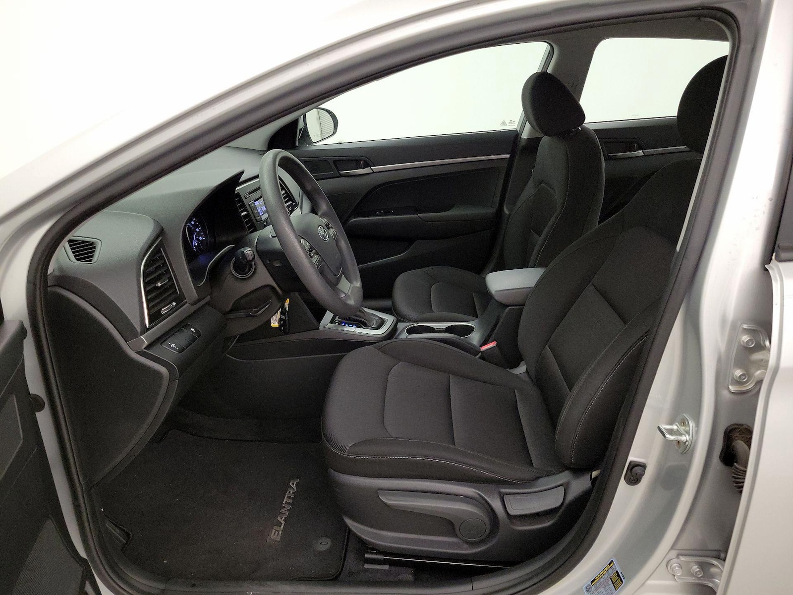 2018 Hyundai Elantra SE - Photo 12