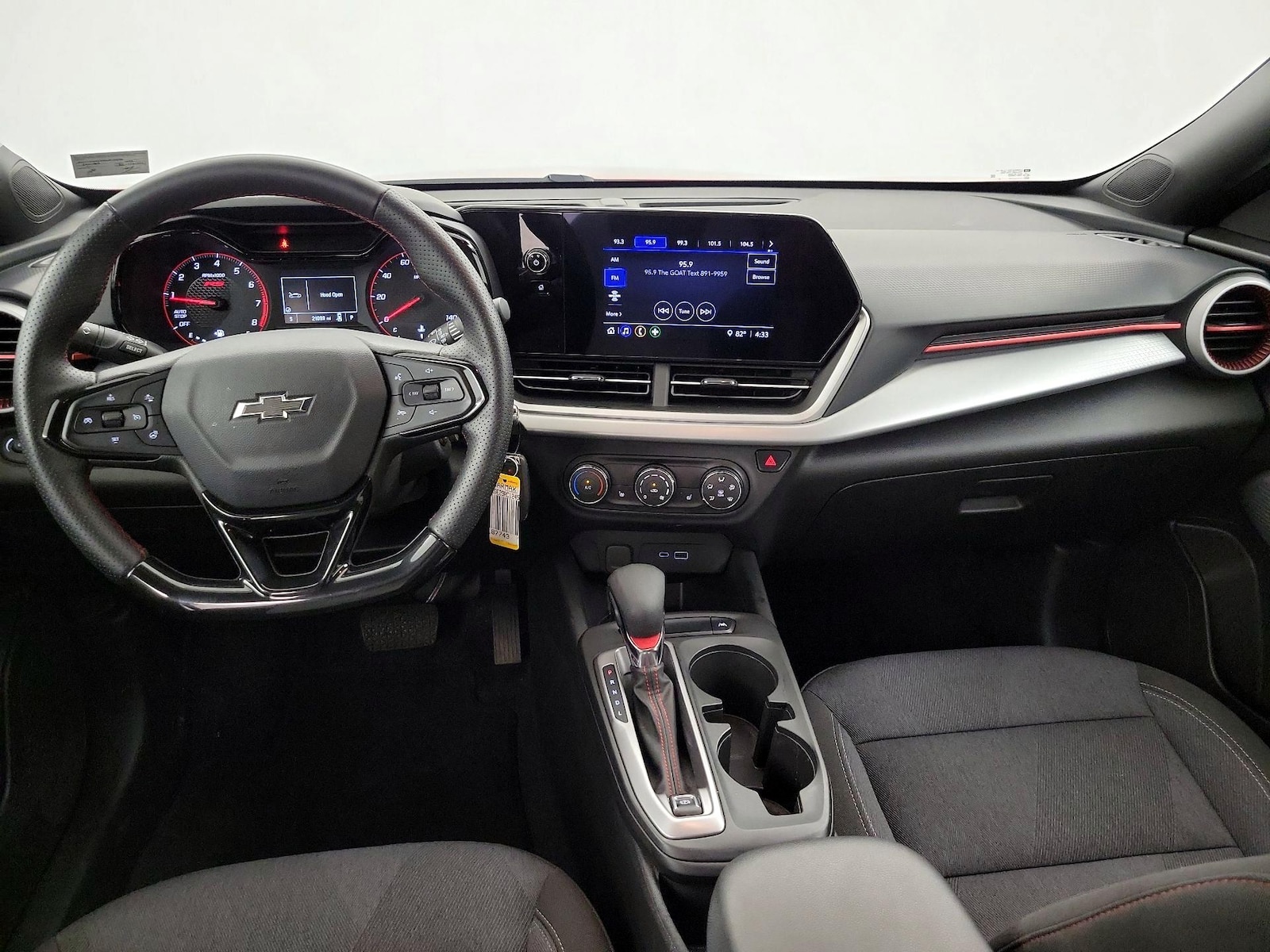 2024 Chevrolet Trax RS - Photo 10