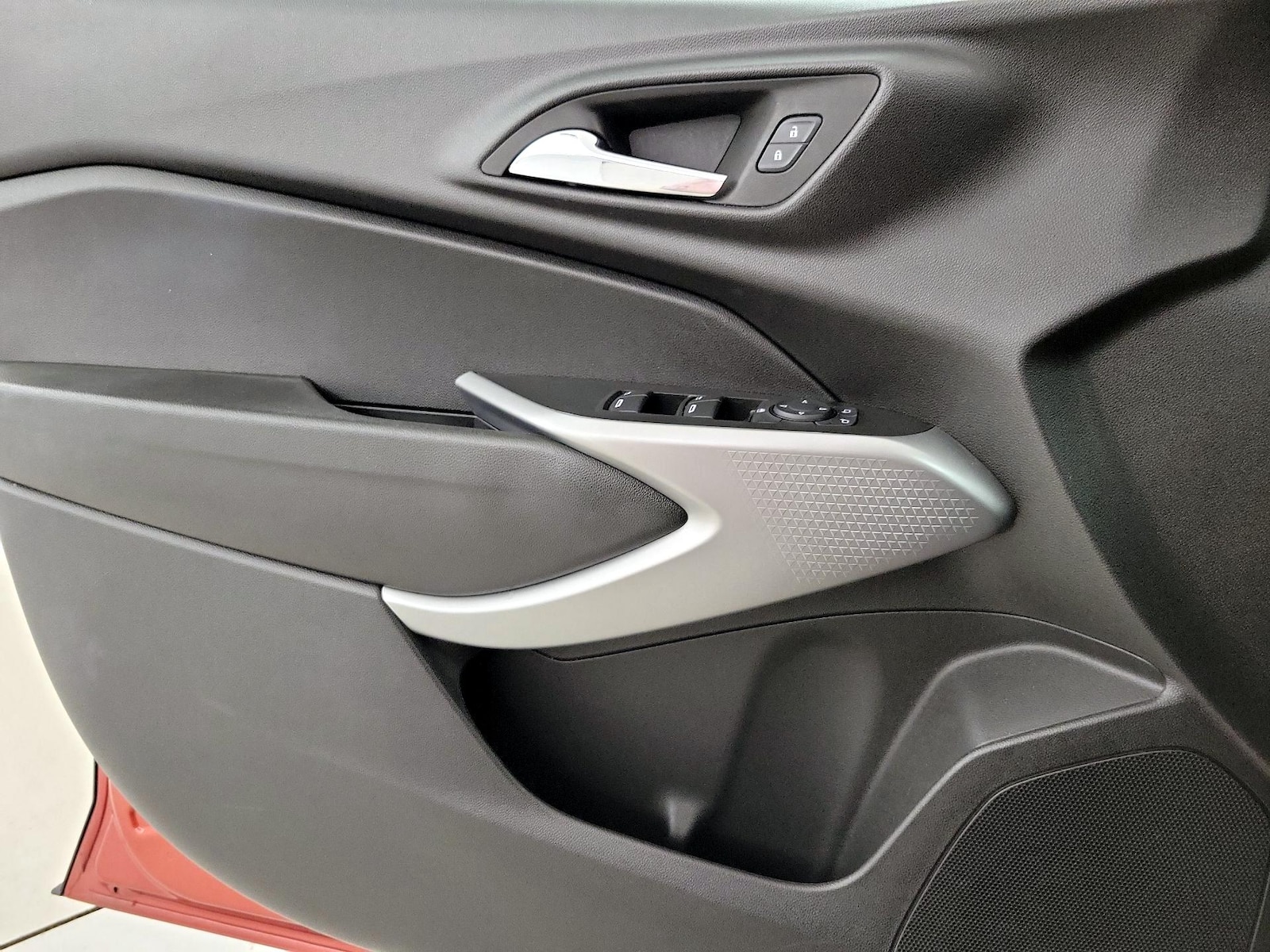 2024 Chevrolet Trax RS - Photo 13