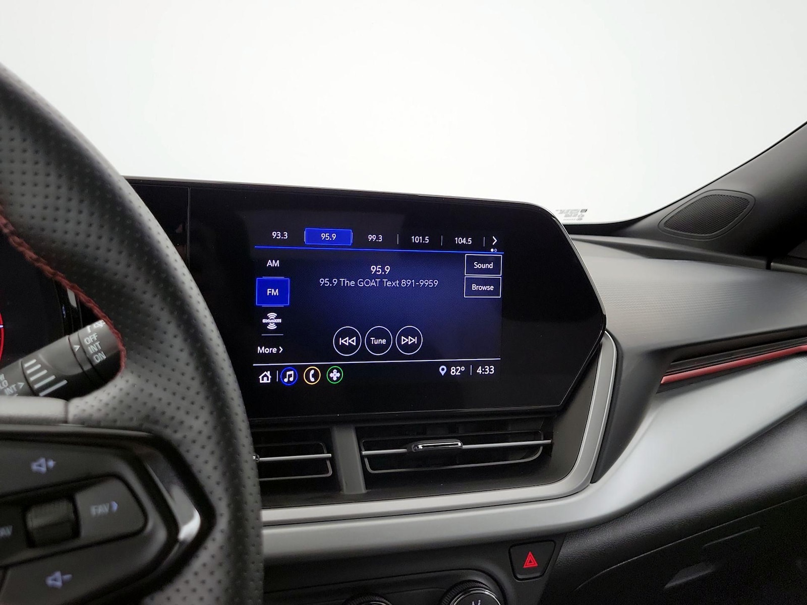 2024 Chevrolet Trax RS - Photo 16