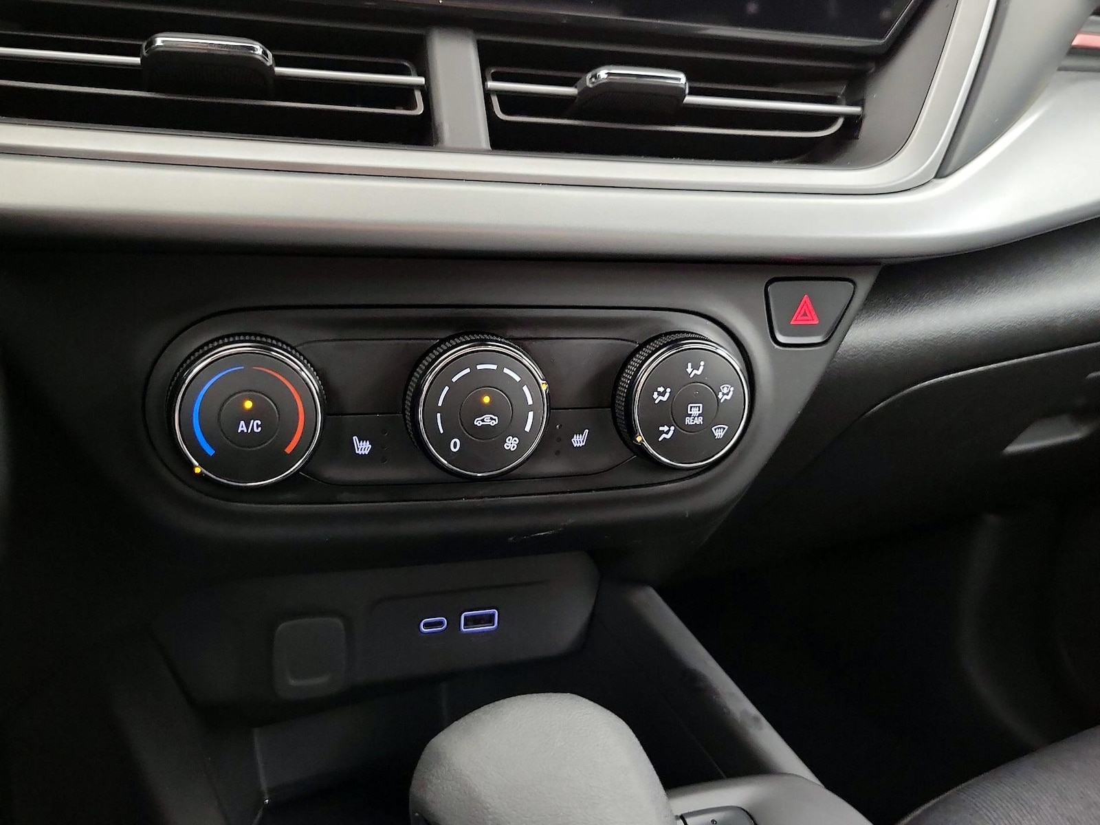 2024 Chevrolet Trax RS - Photo 17