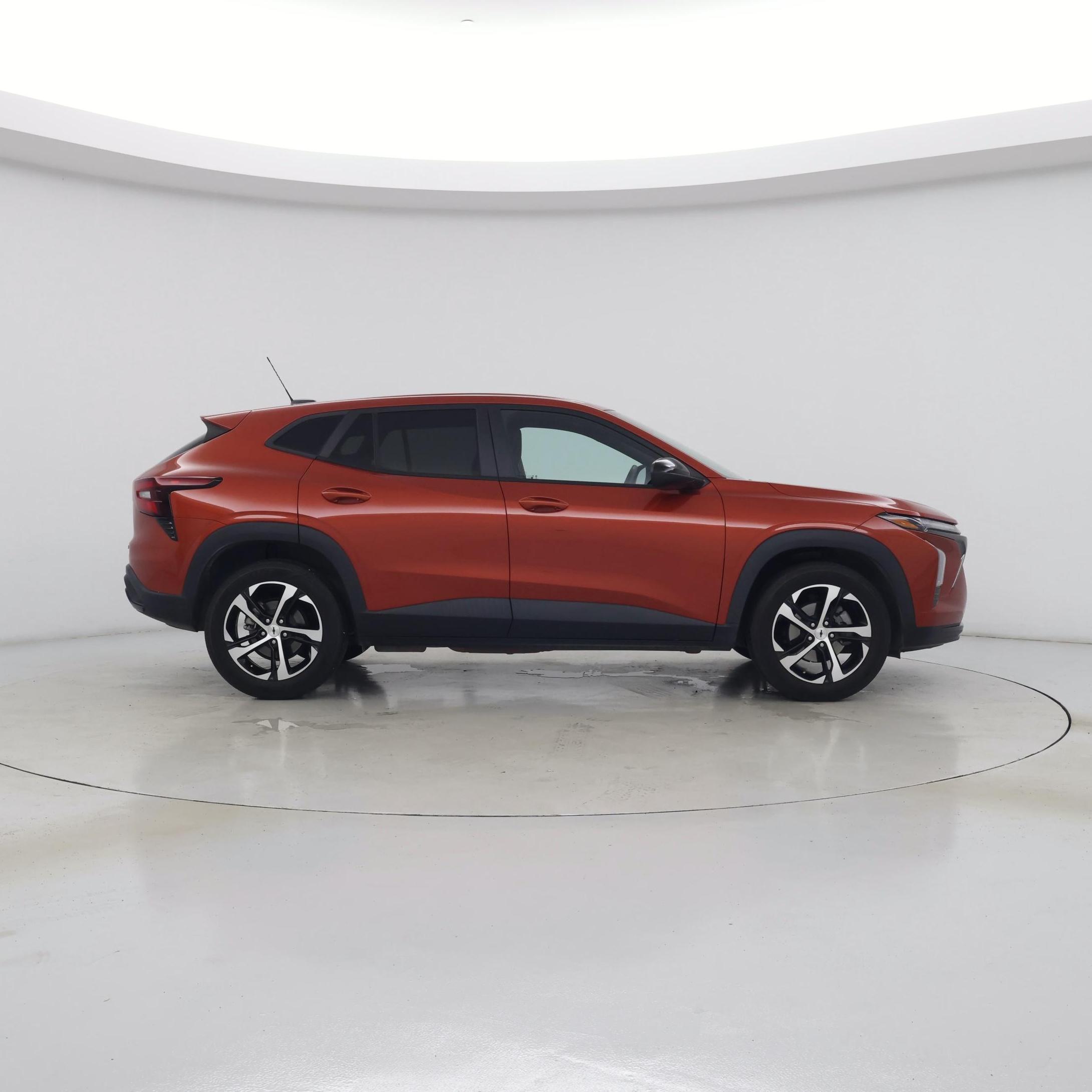 Thumbnail: 2024 Chevrolet Trax - 7