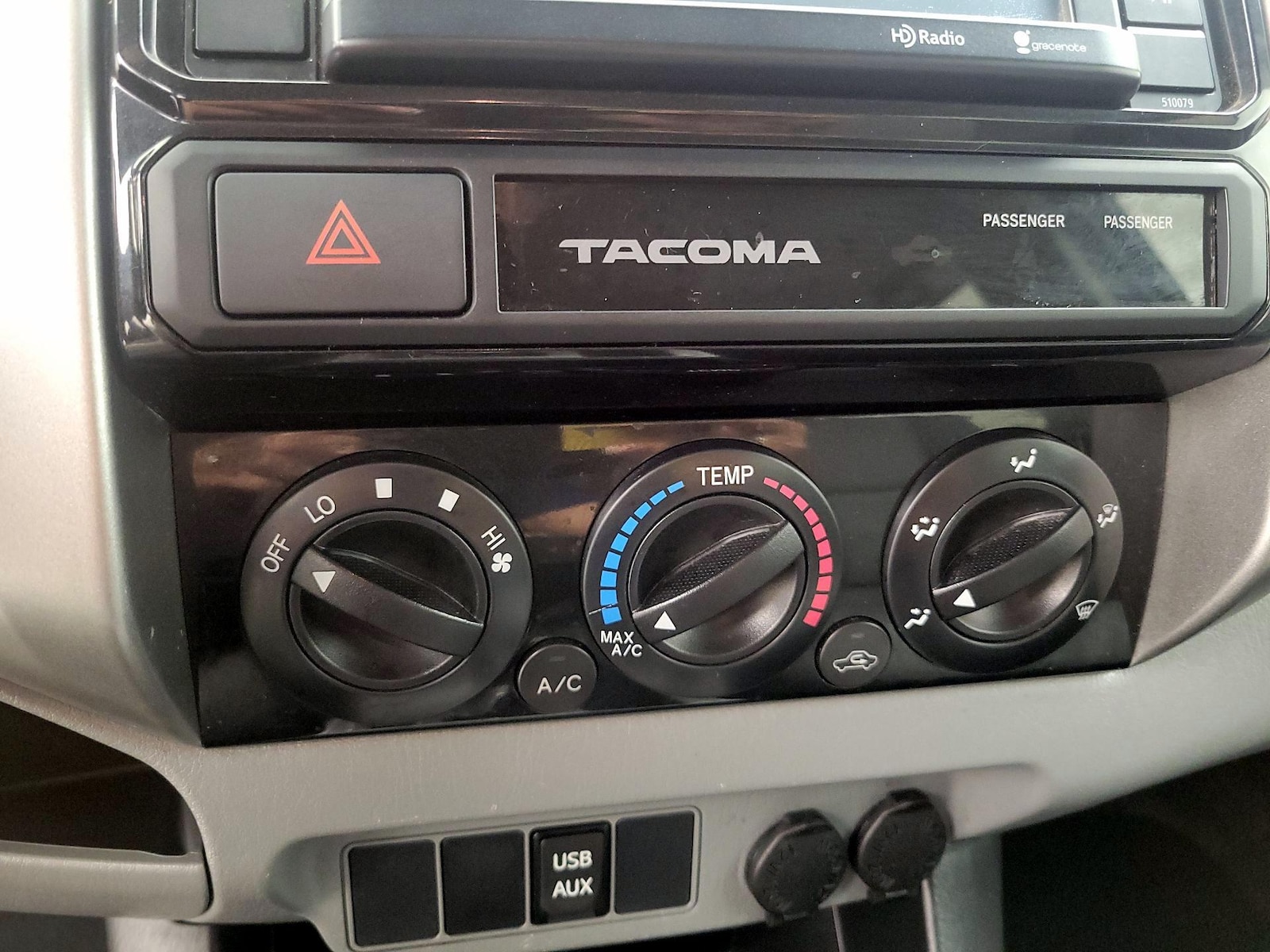 2015 Toyota Tacoma PreRunner - Photo 17