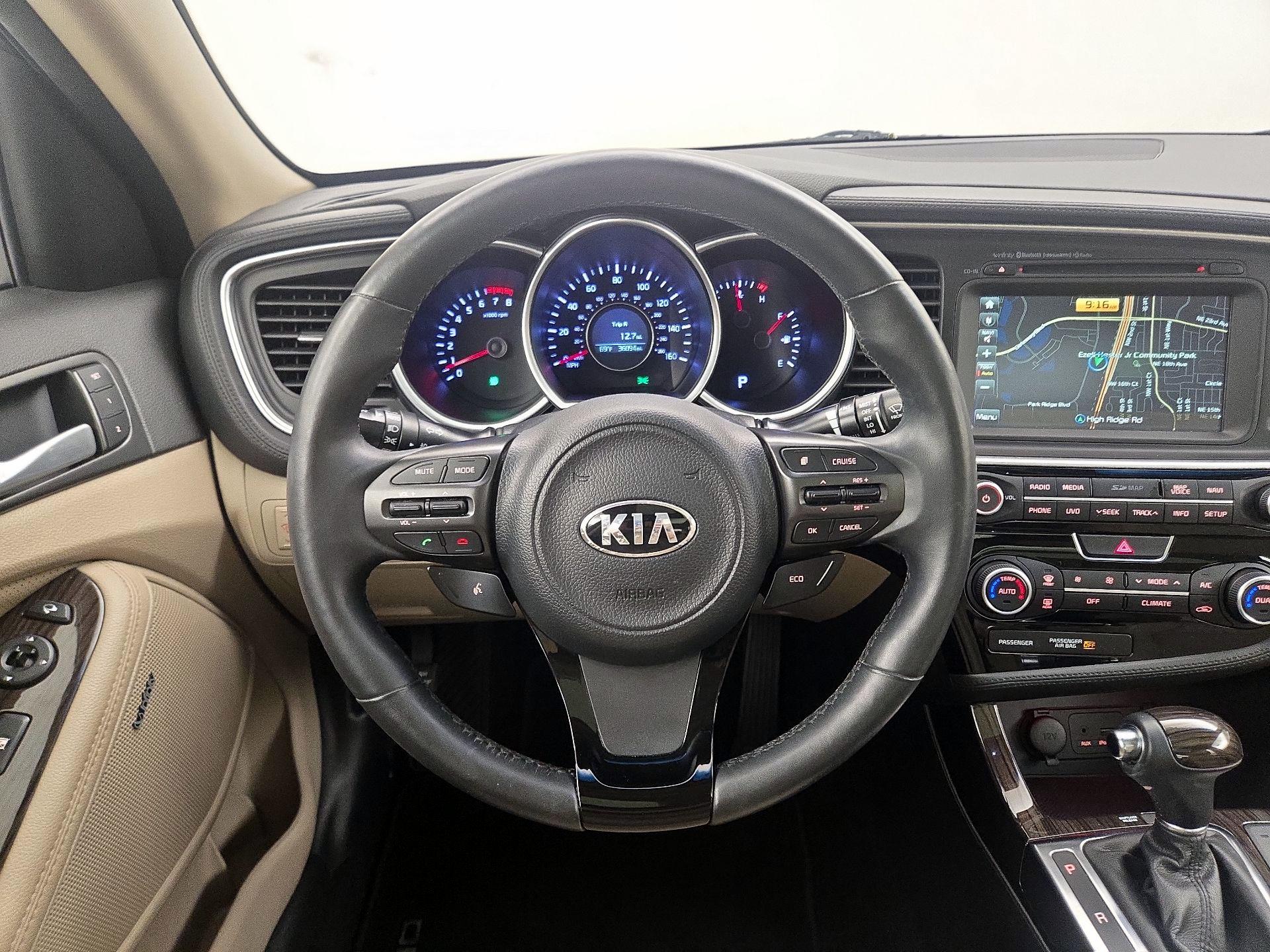 Thumbnail: 2015 Kia Optima - 10