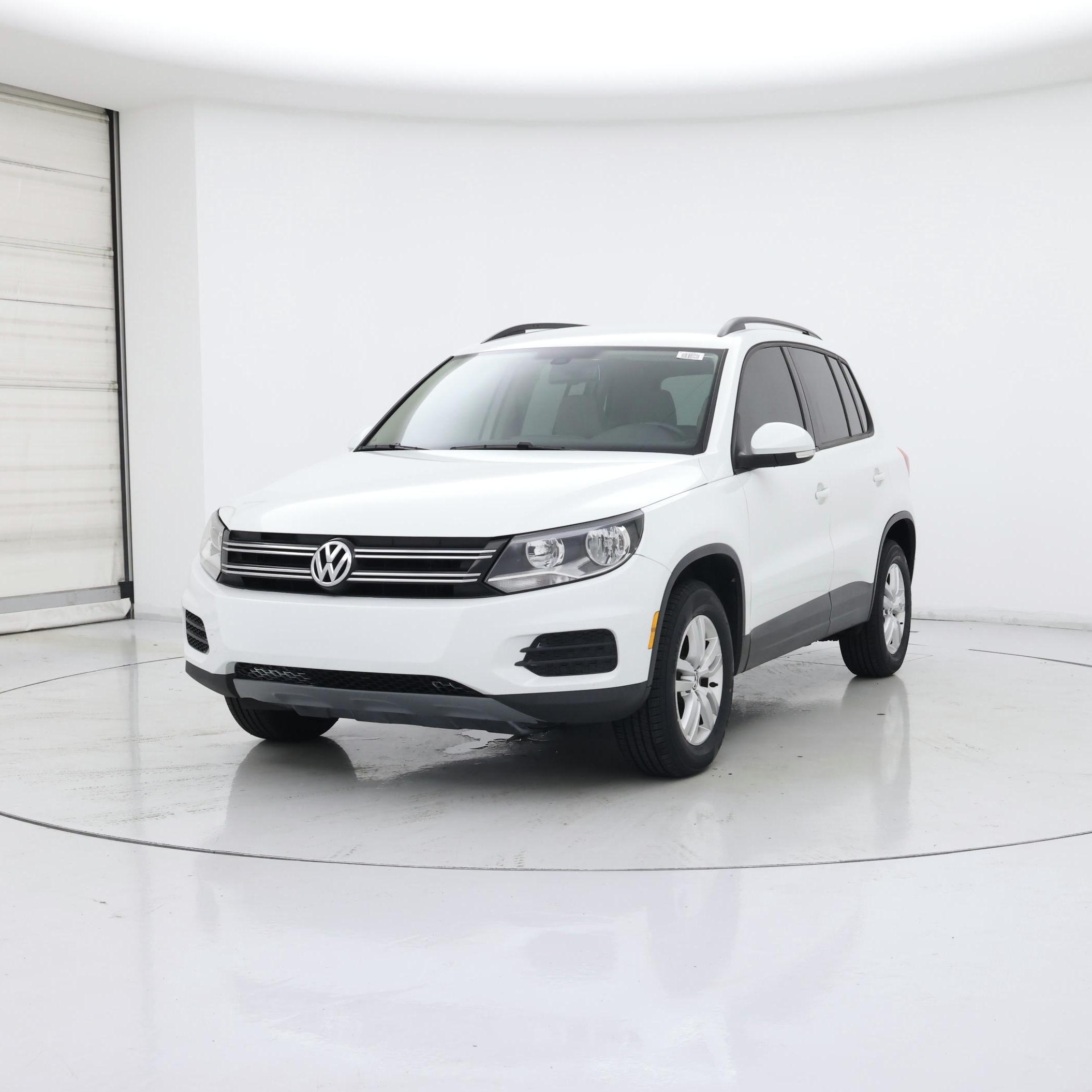 Thumbnail: 2017 Volkswagen Tiguan - 4