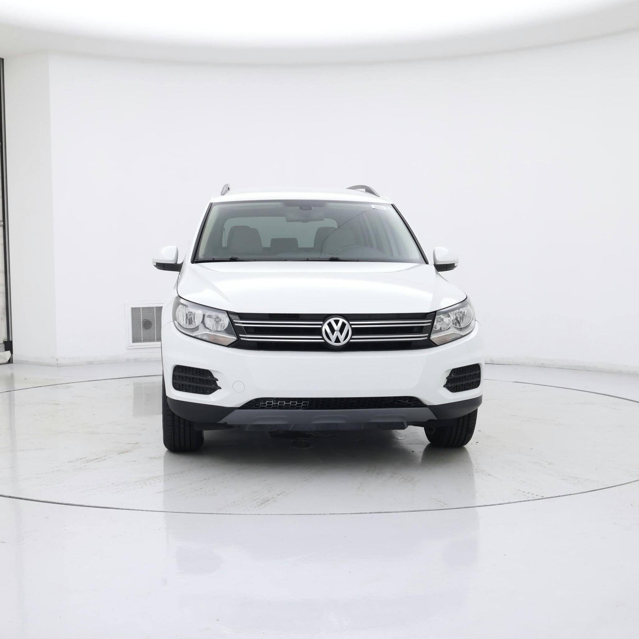 Thumbnail: 2017 Volkswagen Tiguan - 5