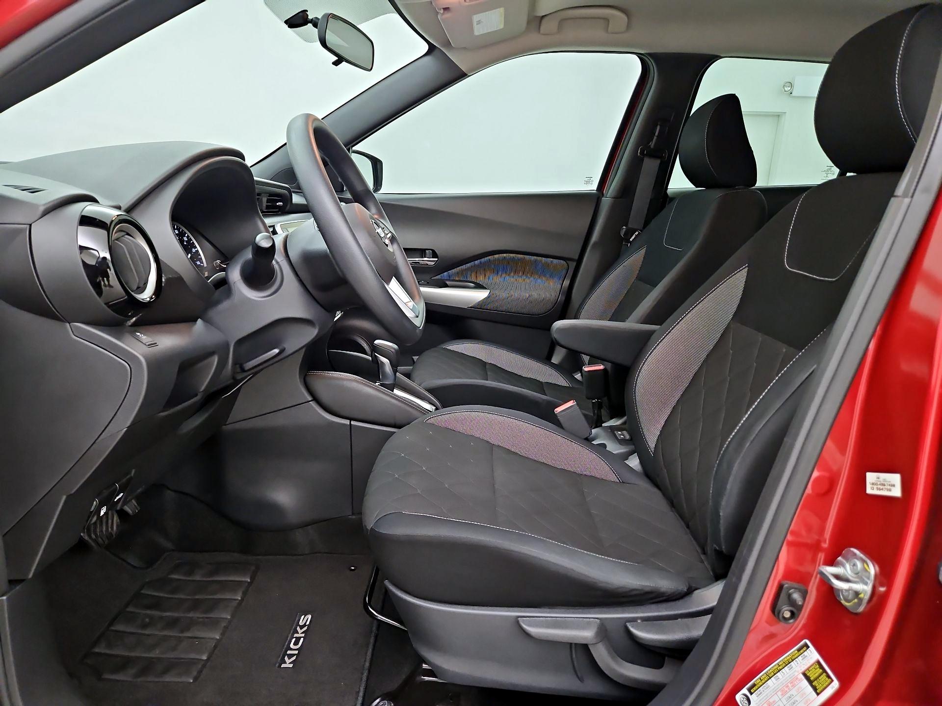 Thumbnail: 2018 Nissan Kicks - 11