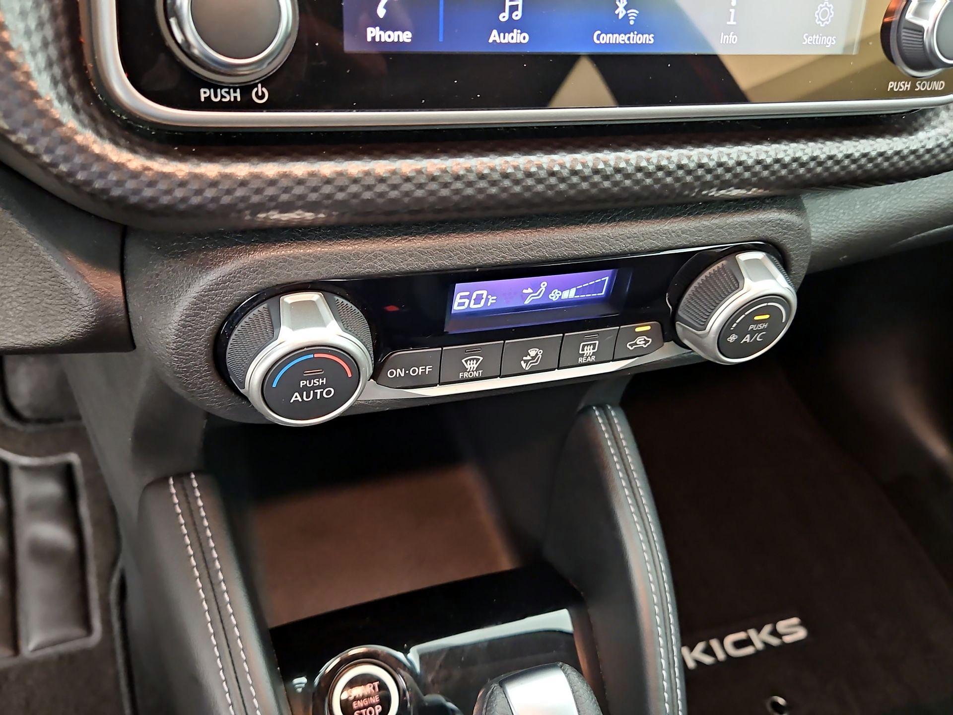 Thumbnail: 2018 Nissan Kicks - 16