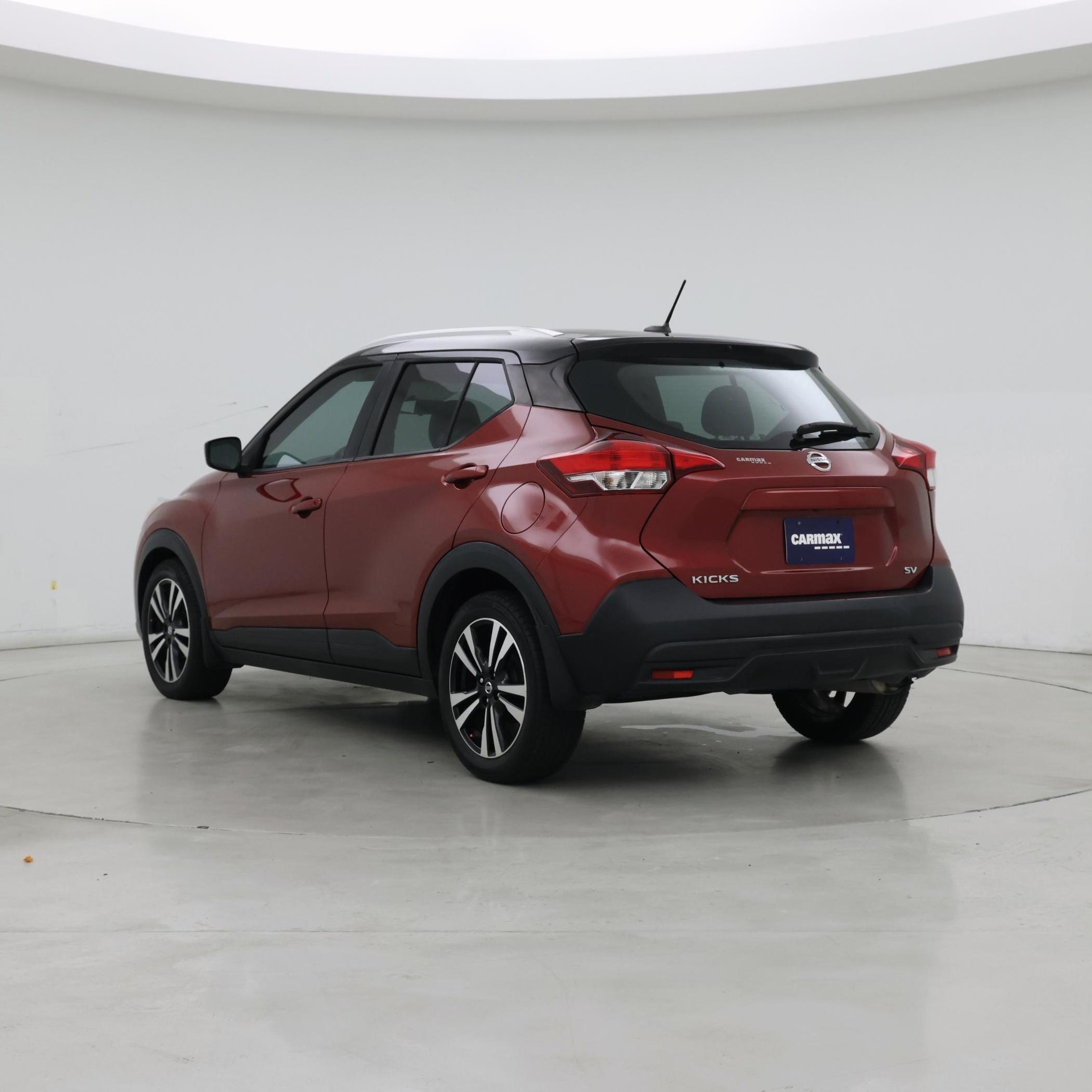 Thumbnail: 2018 Nissan Kicks - 2