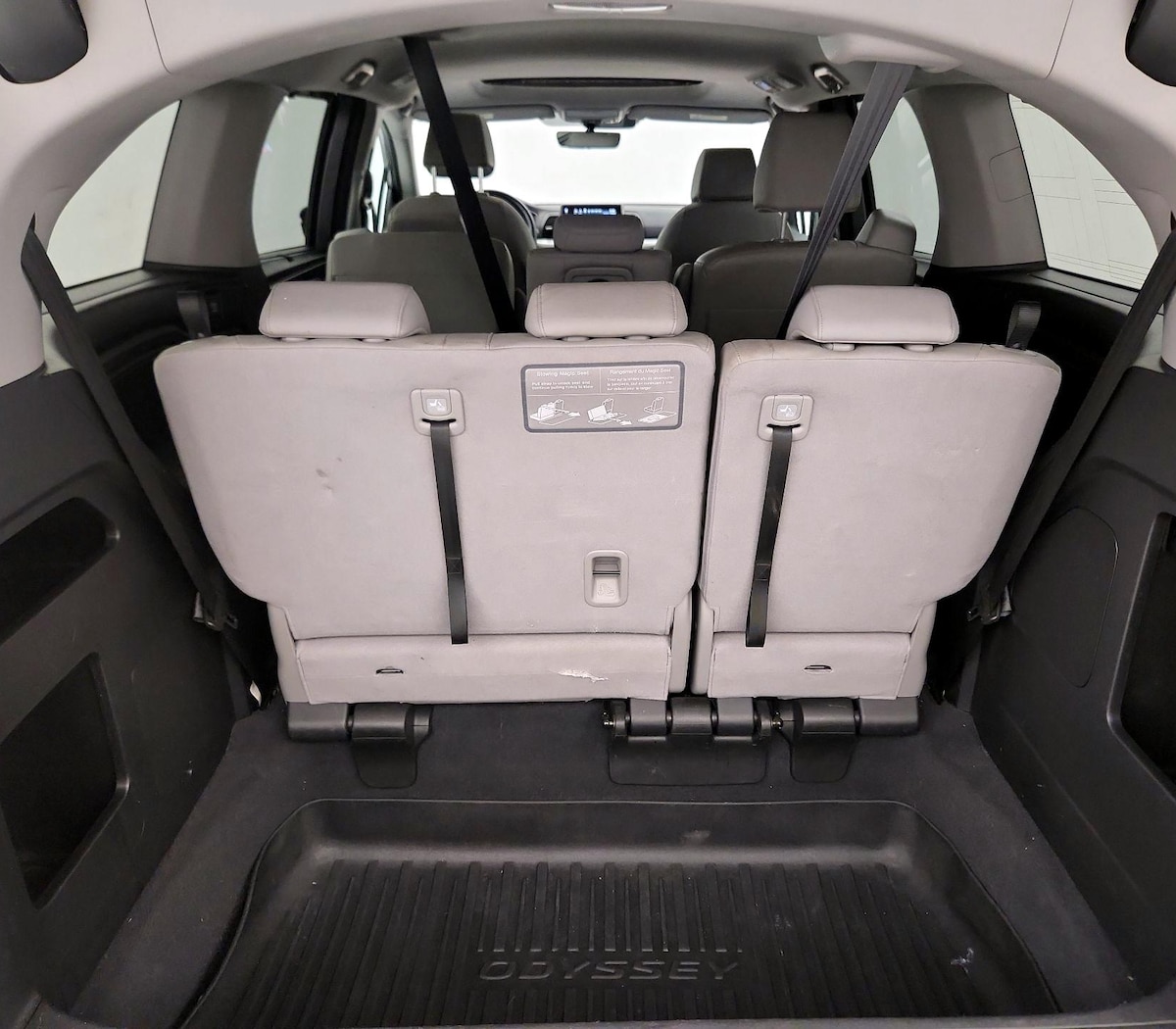 Trunk/Cargo (Seats Up)