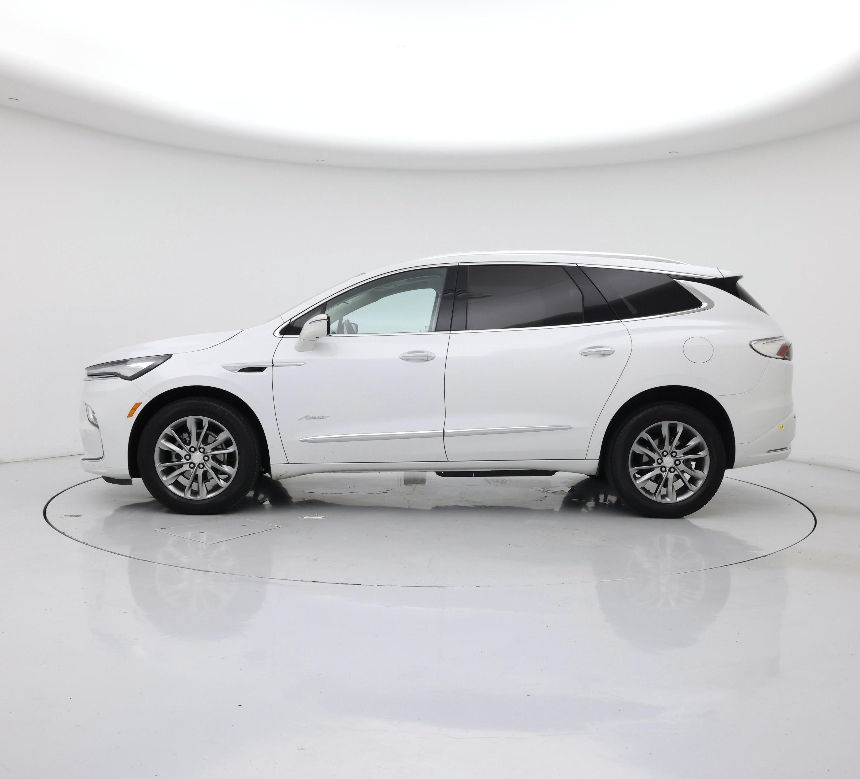 Thumbnail: 2022 Buick Enclave - 3