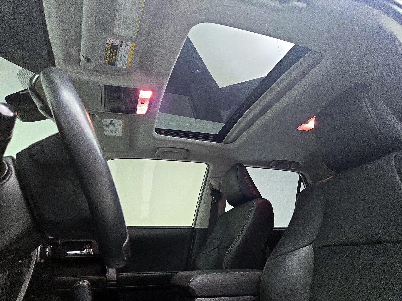 Sunroof(s) & Overhead Airbags