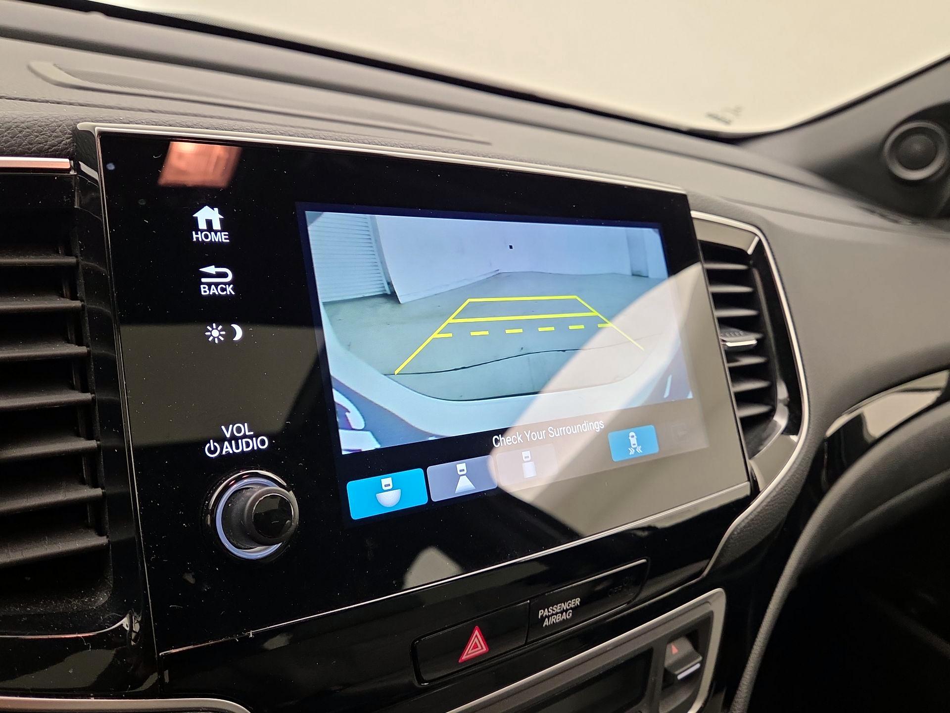 Thumbnail: 2019 Honda Passport - 14