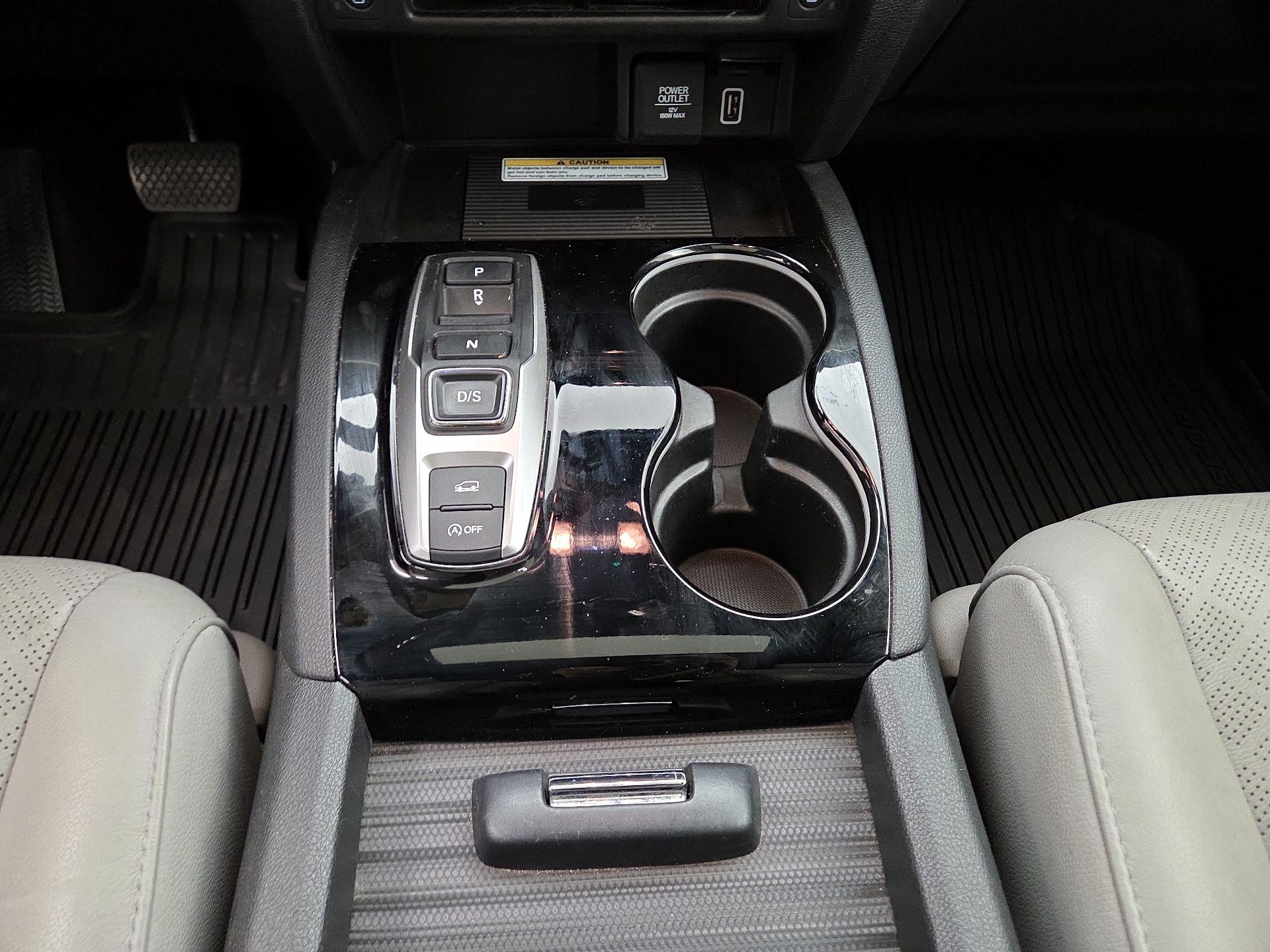 Thumbnail: 2019 Honda Passport - 17