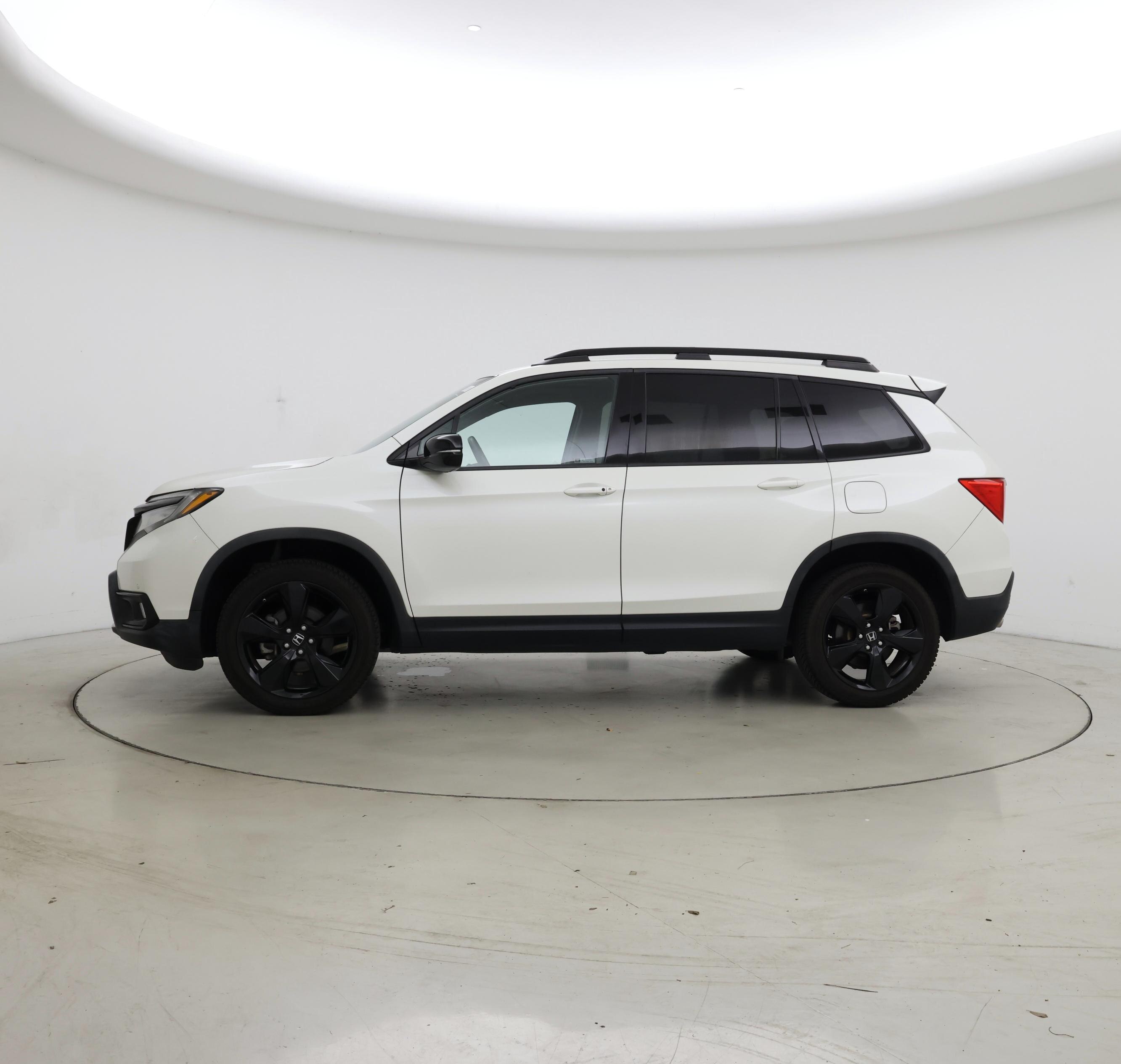 Thumbnail: 2019 Honda Passport - 3