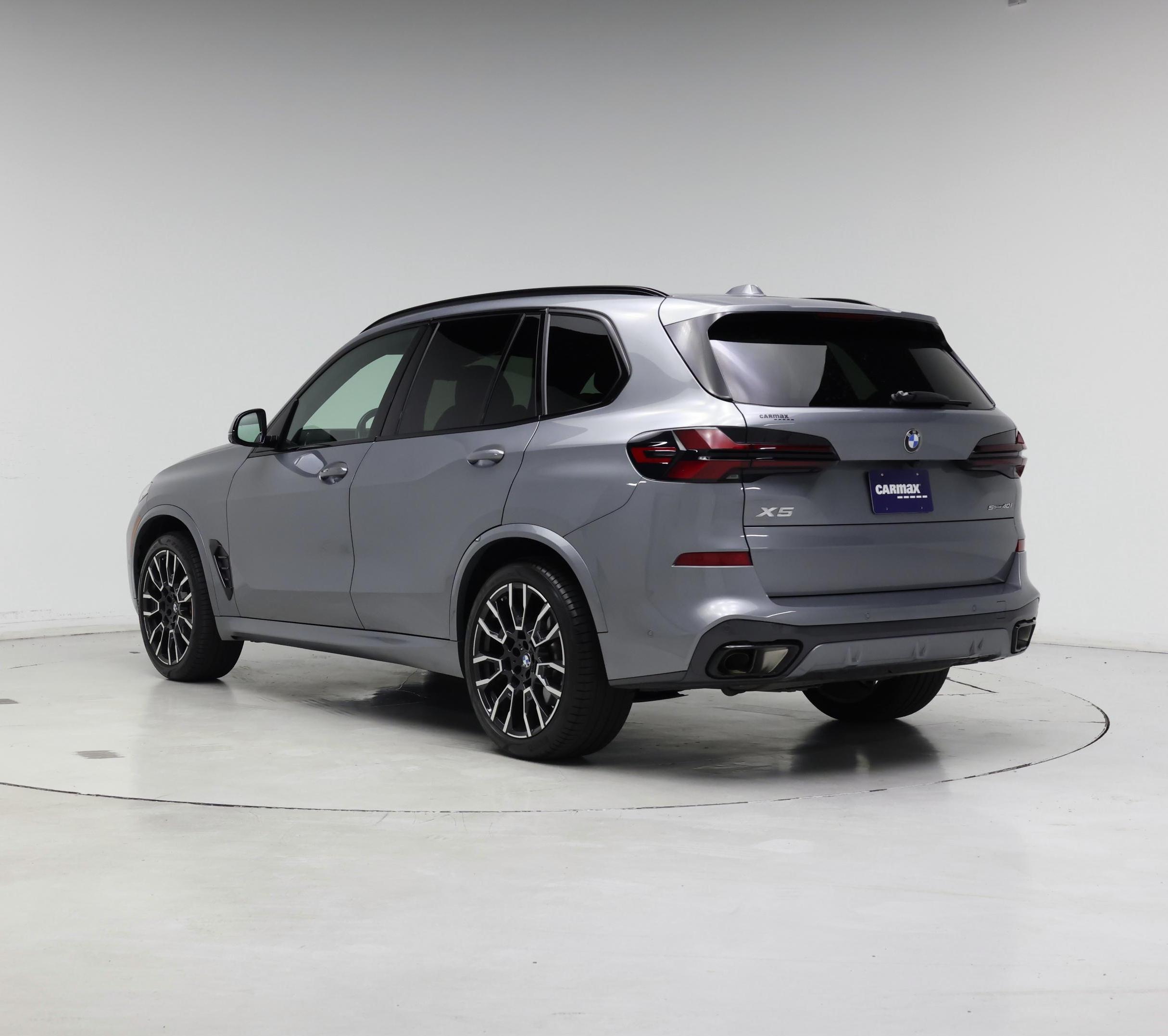 Thumbnail: 2024 BMW X5 - 2