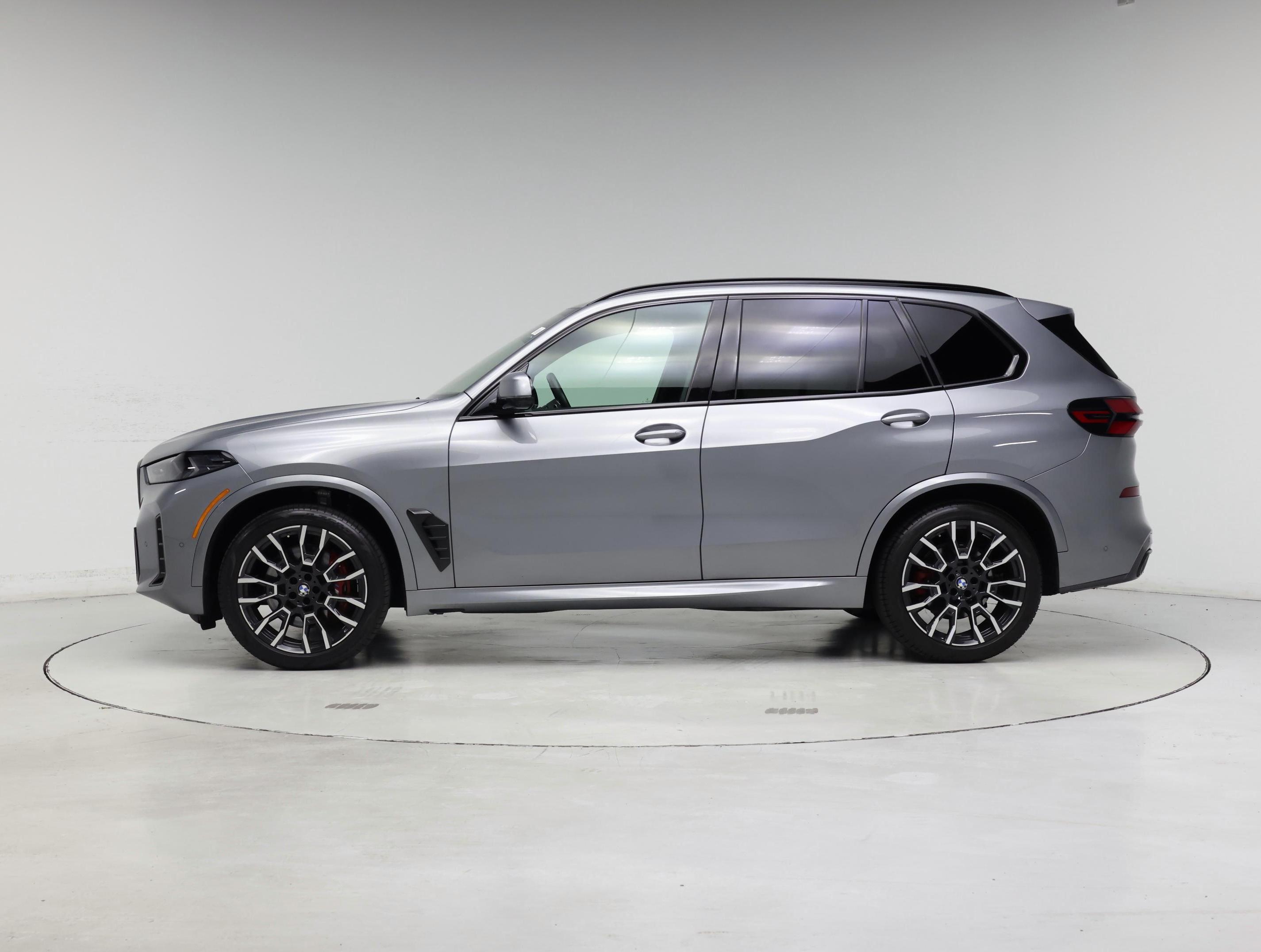 Thumbnail: 2024 BMW X5 - 3