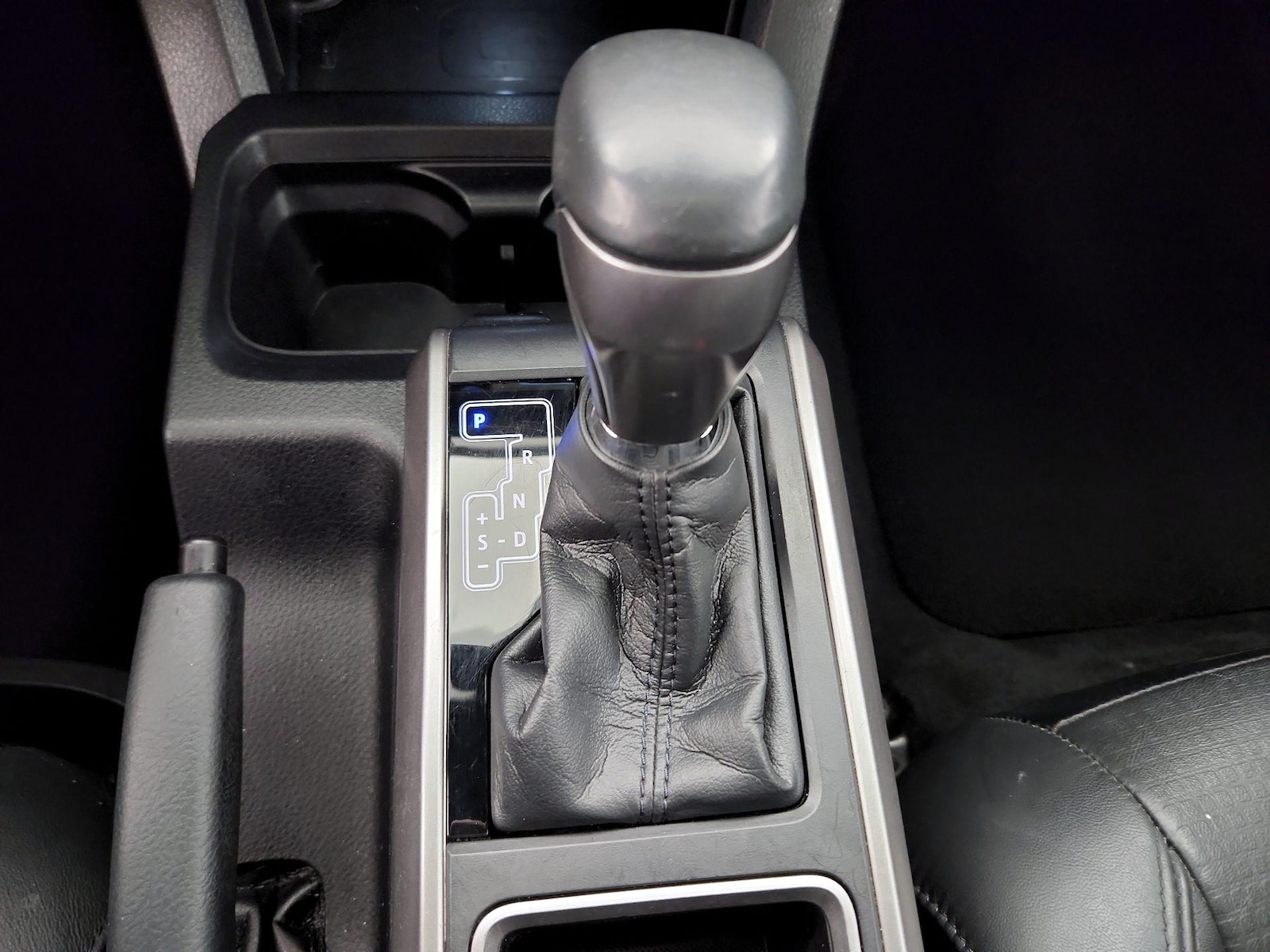 2022 Toyota Tacoma Limited - Photo 19
