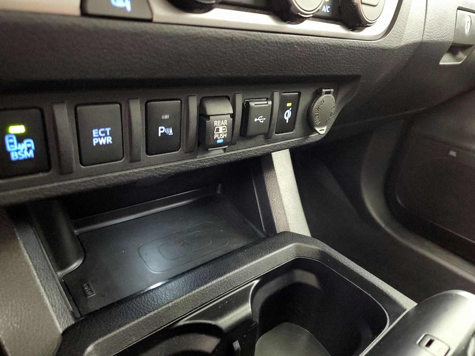 2022 Toyota Tacoma Limited - Photo 20
