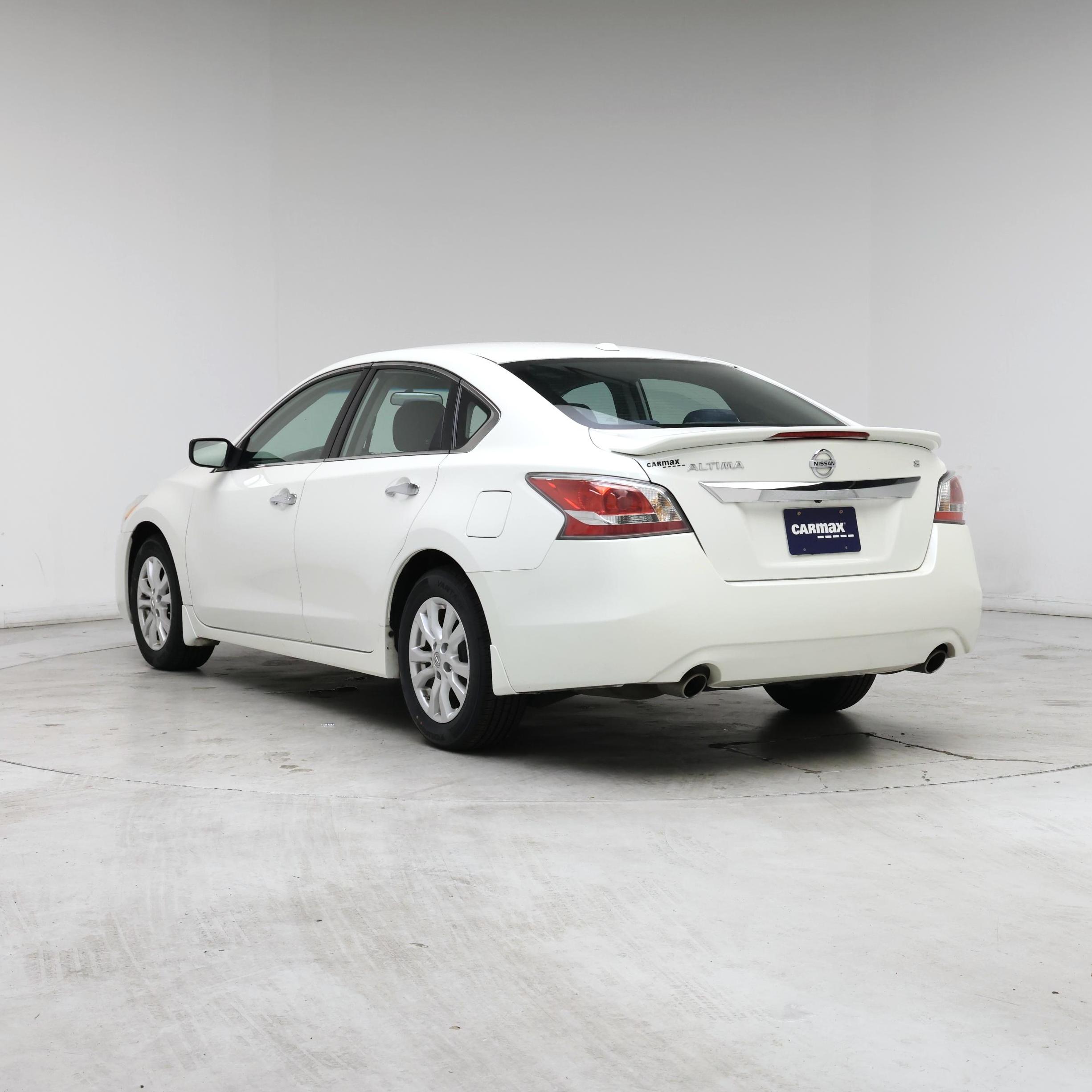 Thumbnail: 2015 Nissan Altima - 2