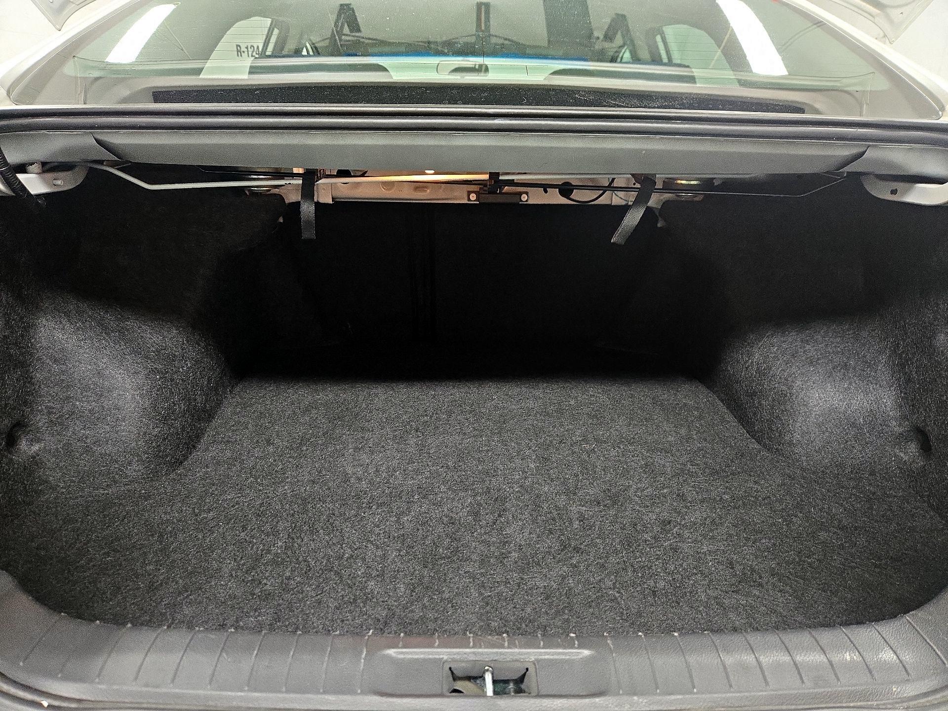 Thumbnail: 2015 Nissan Altima - 20