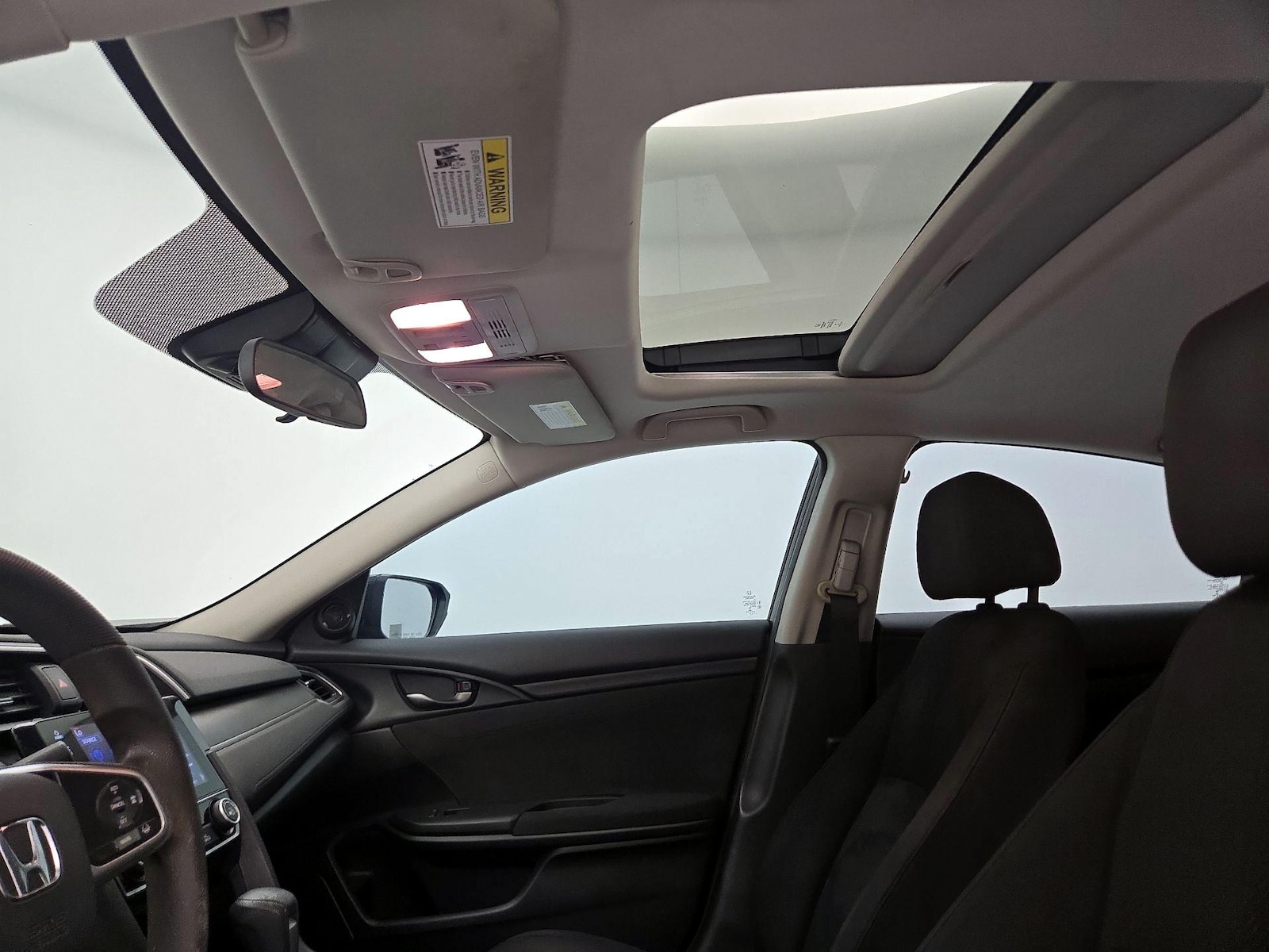 Sunroof(s) & Overhead Airbags